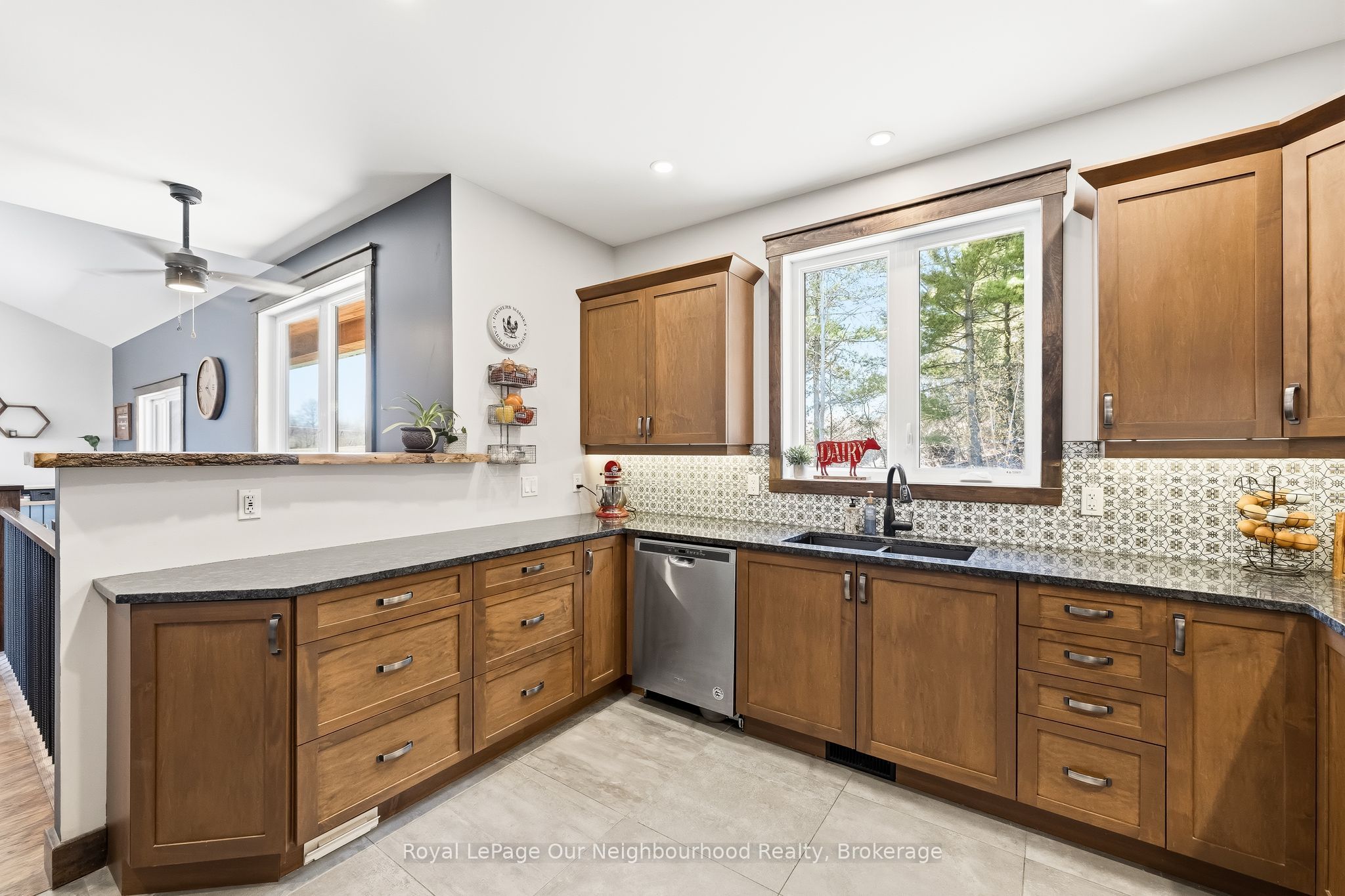 63 Hansen Road Property Photo 20
