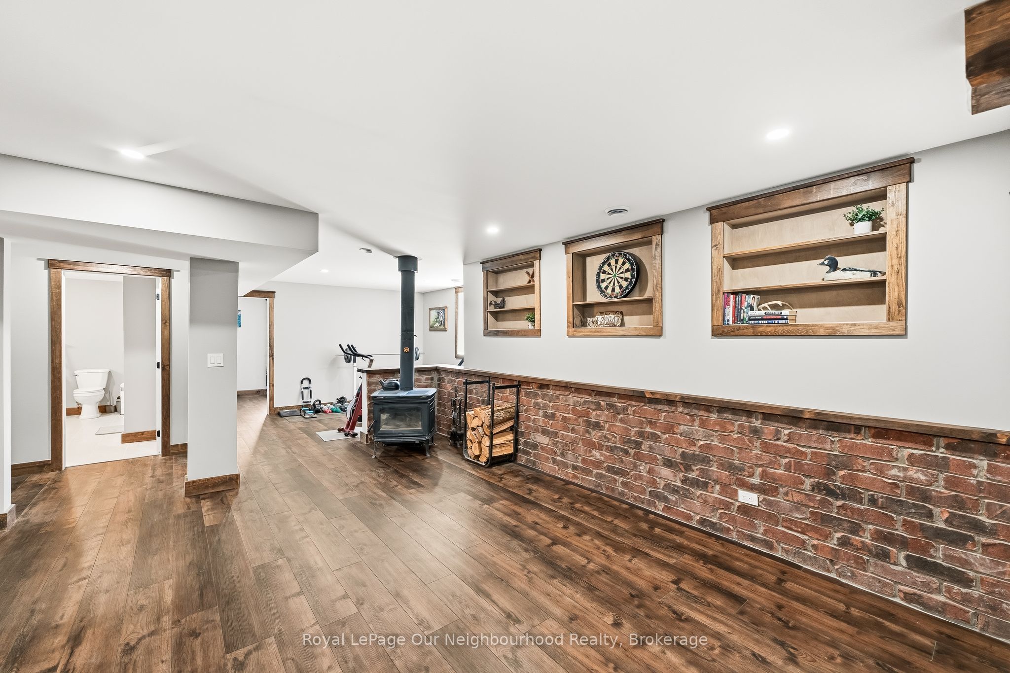 63 Hansen Road Property Photo 38