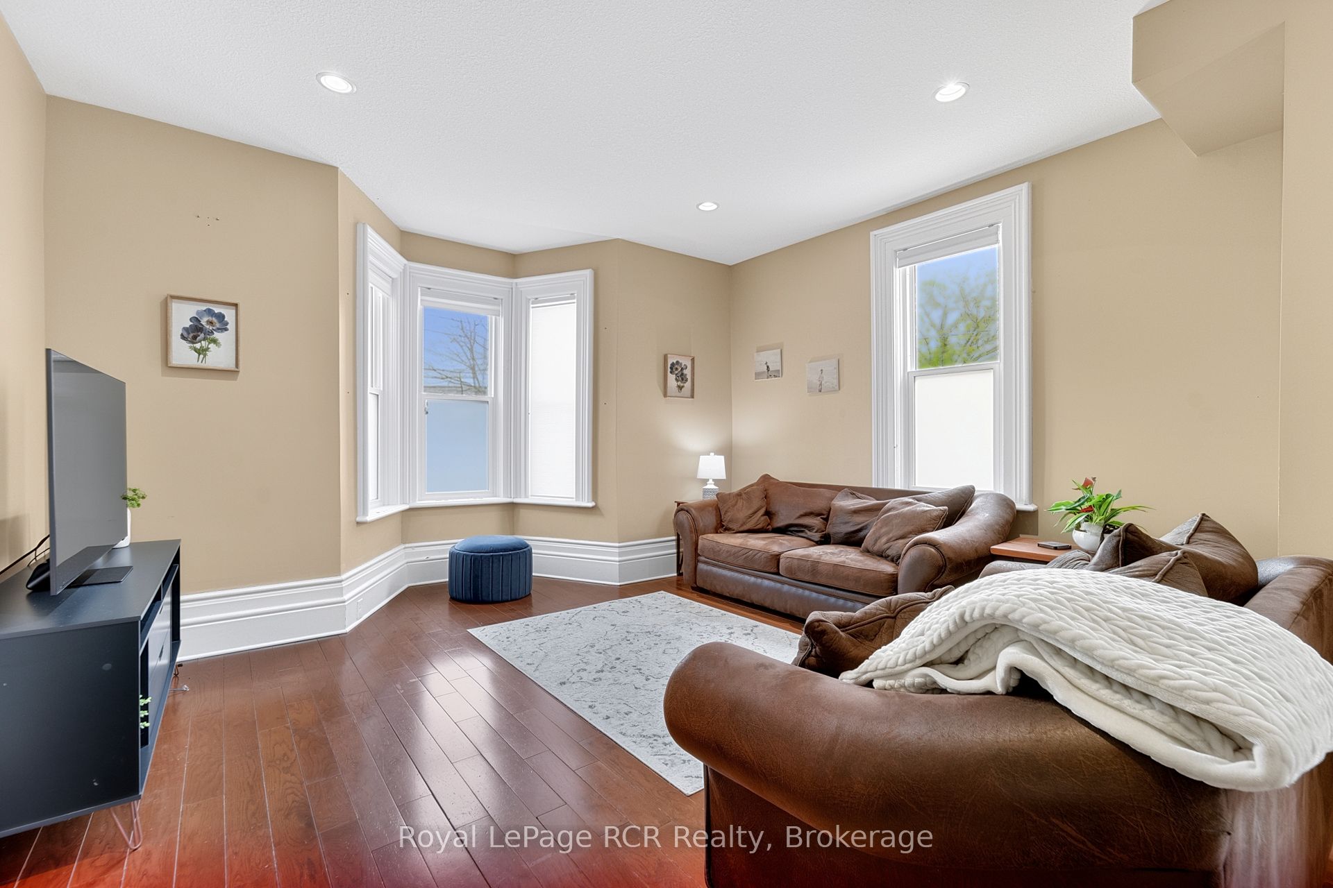 236 Andrew Street Property Photo 13