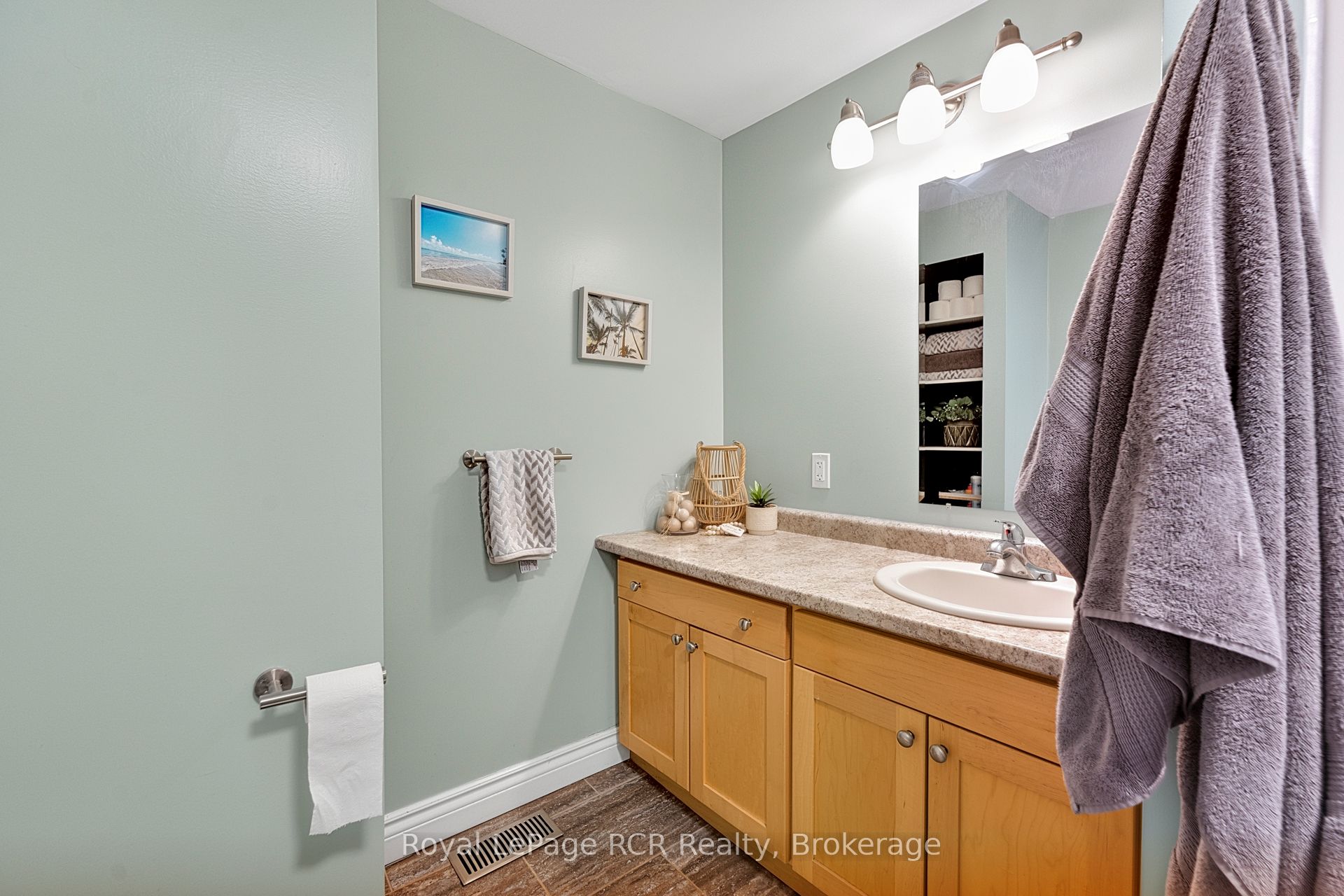 236 Andrew Street Property Photo 19