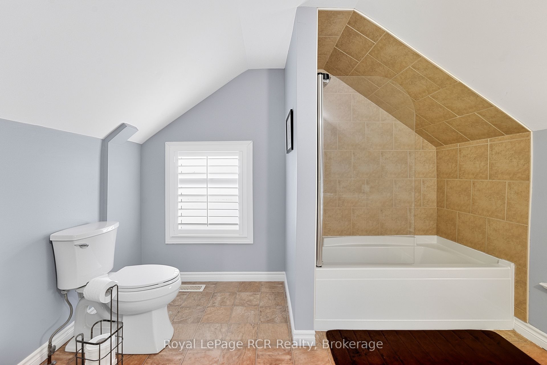 236 Andrew Street Property Photo 22