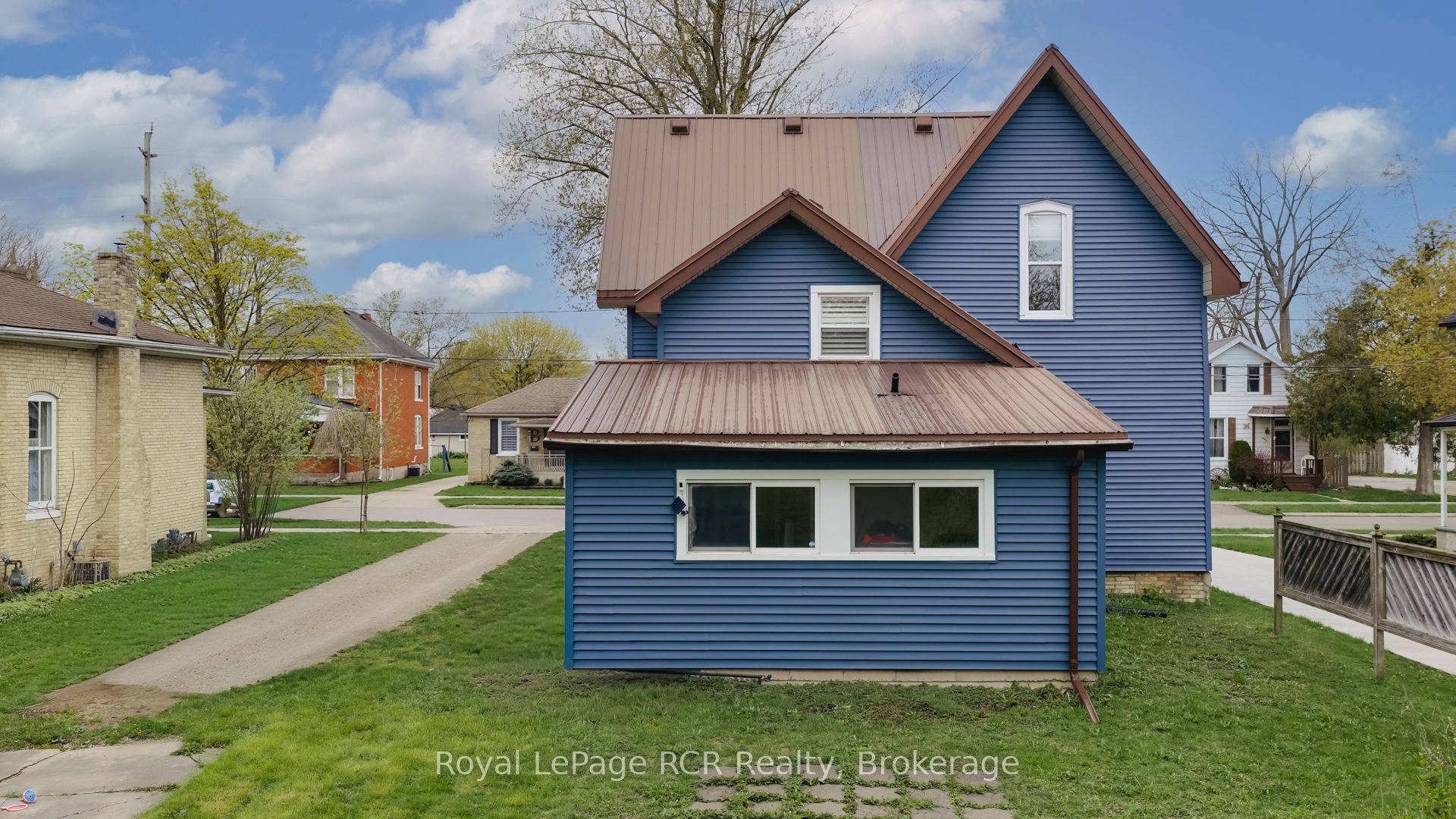 236 Andrew Street Property Photo 30