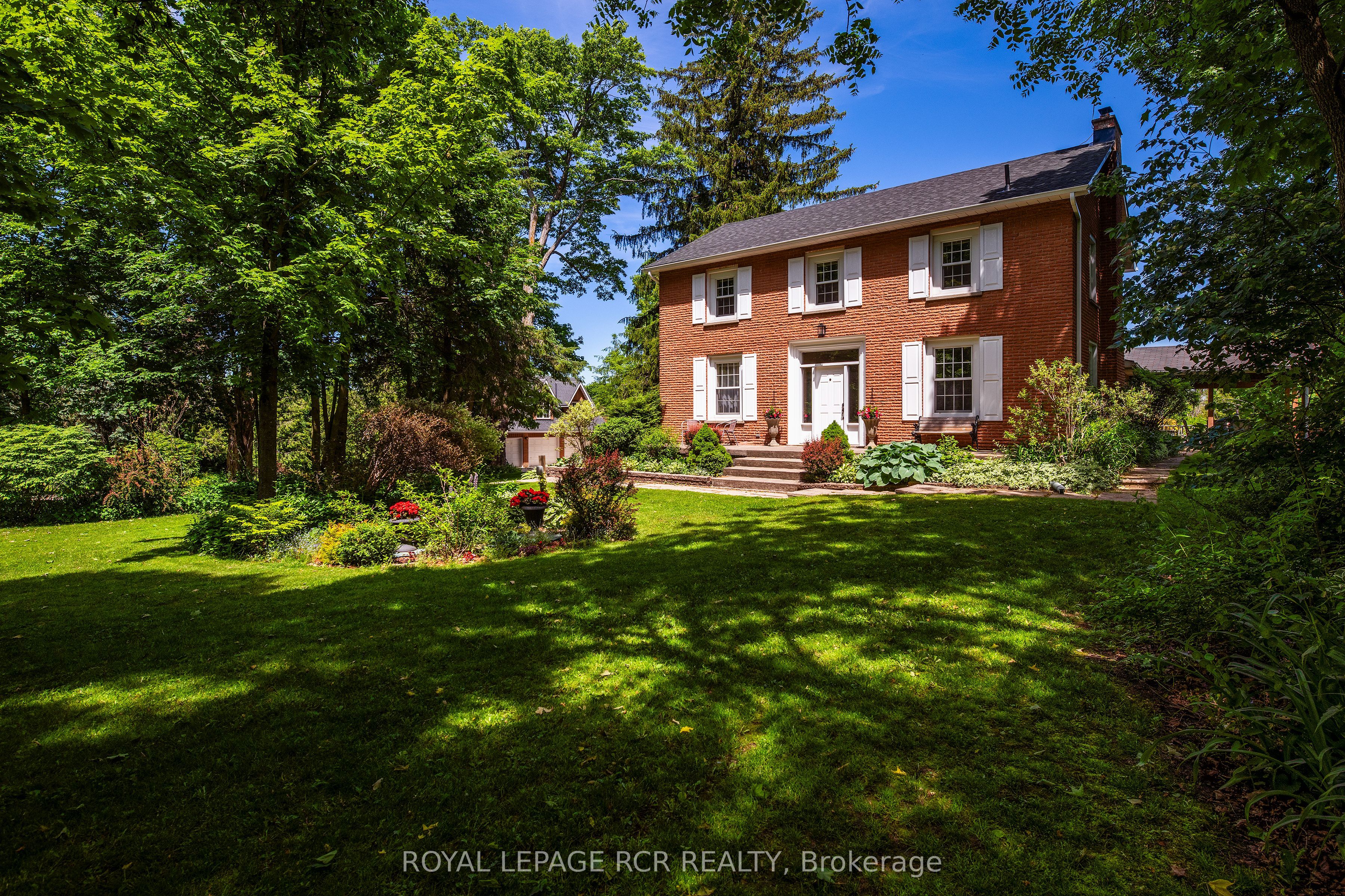 836081 4th Line E Property Photo 2