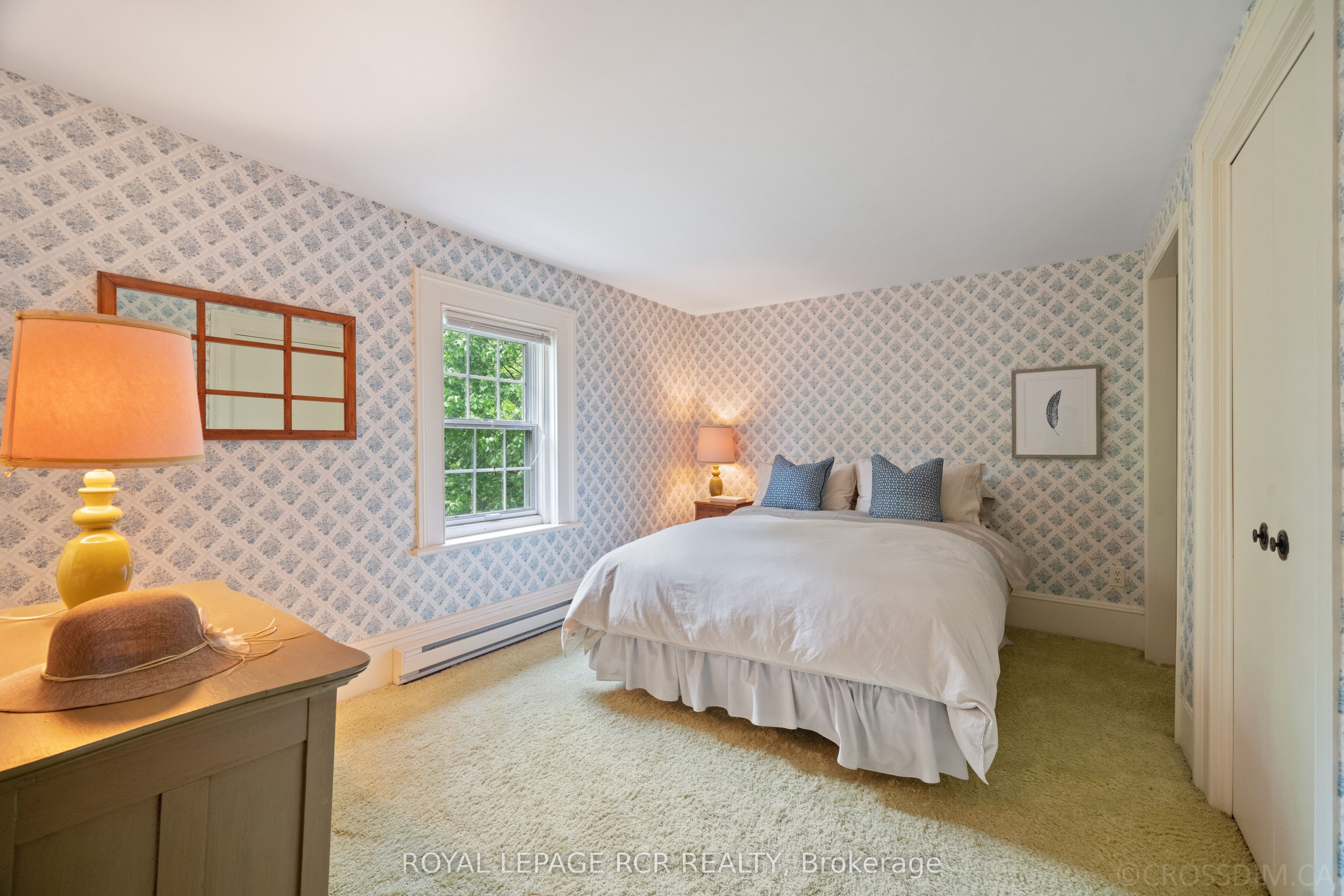 836081 4th Line E Property Photo 13