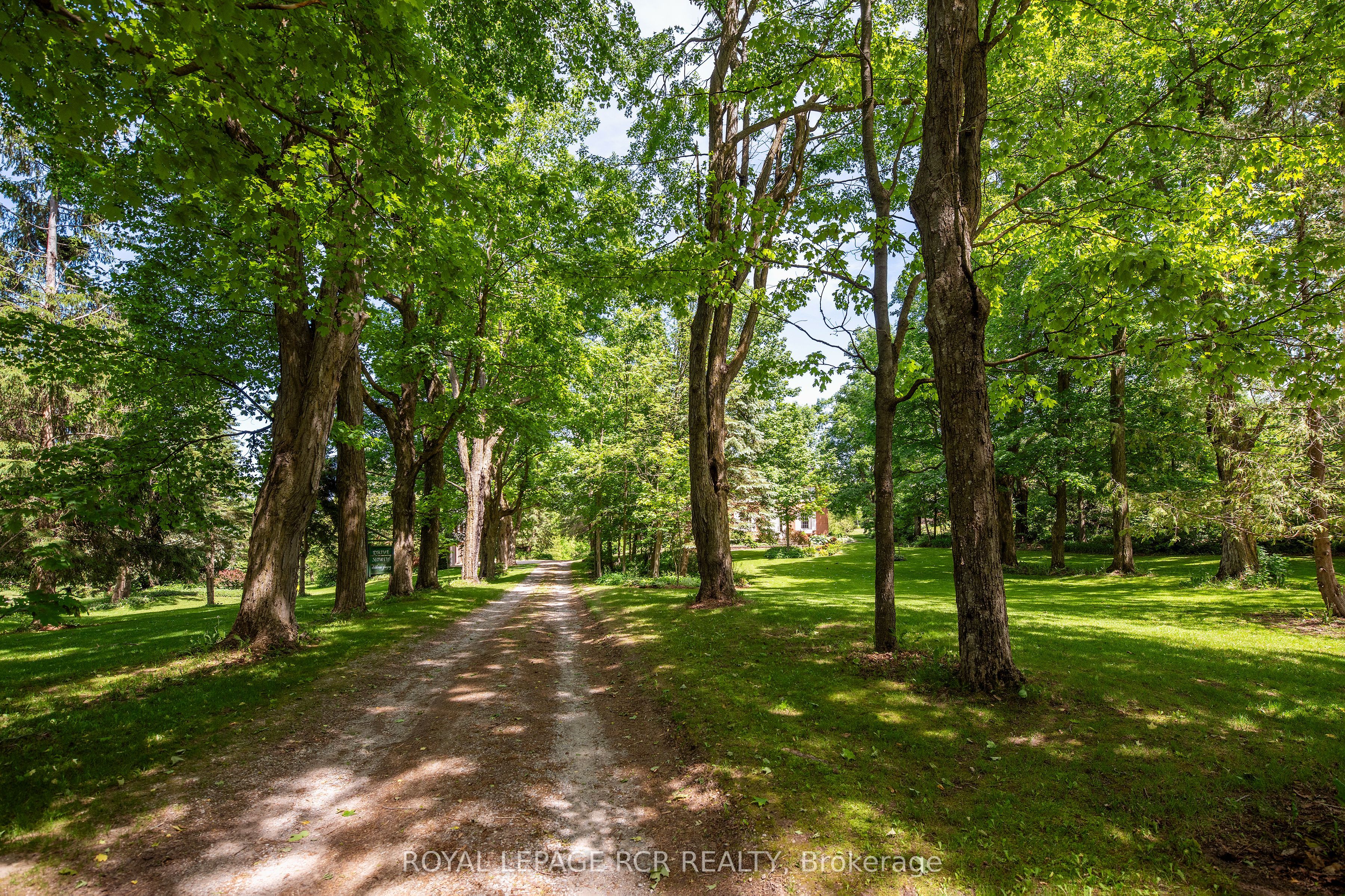836081 4th Line E Property Photo 14