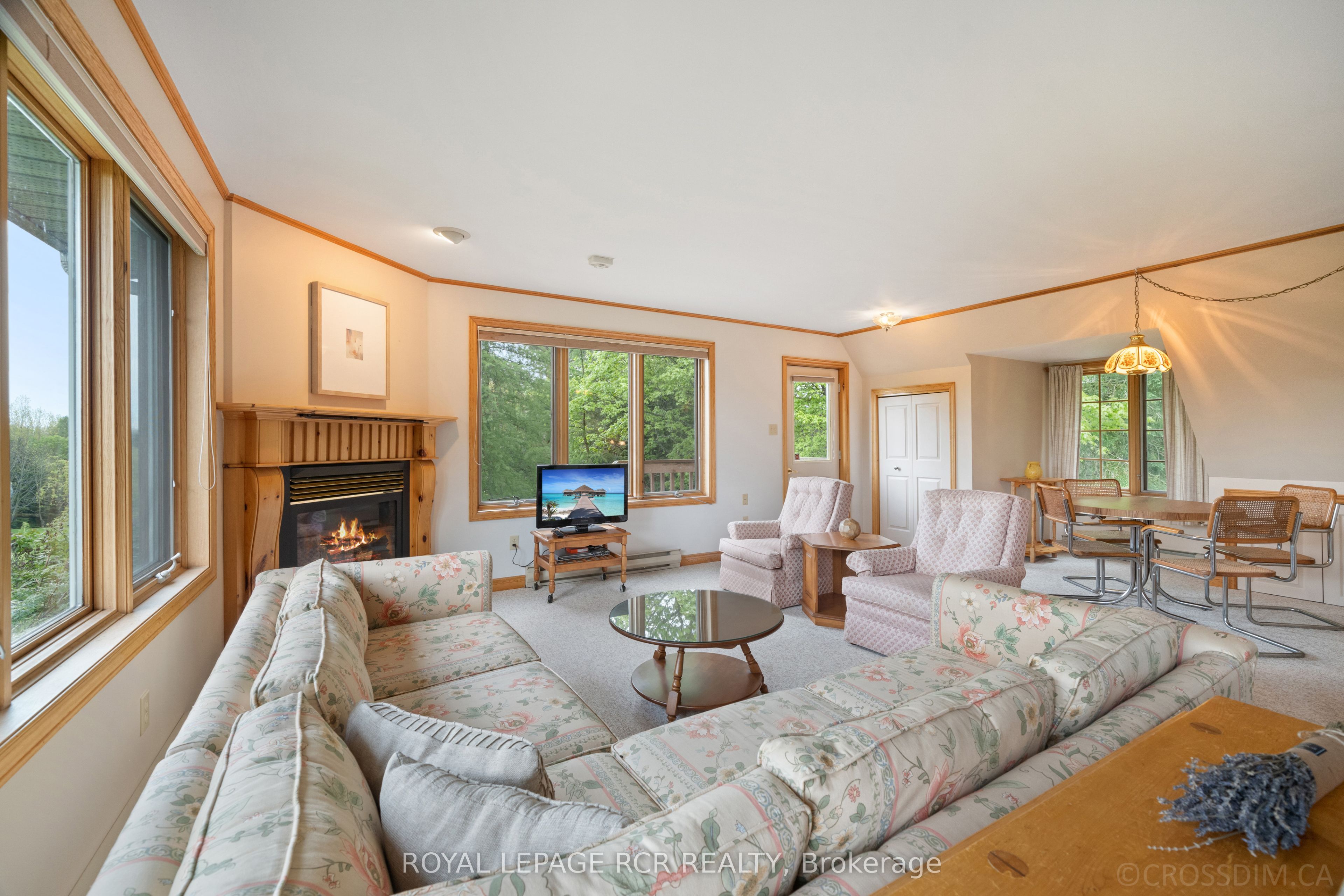 836081 4th Line E Property Photo 19
