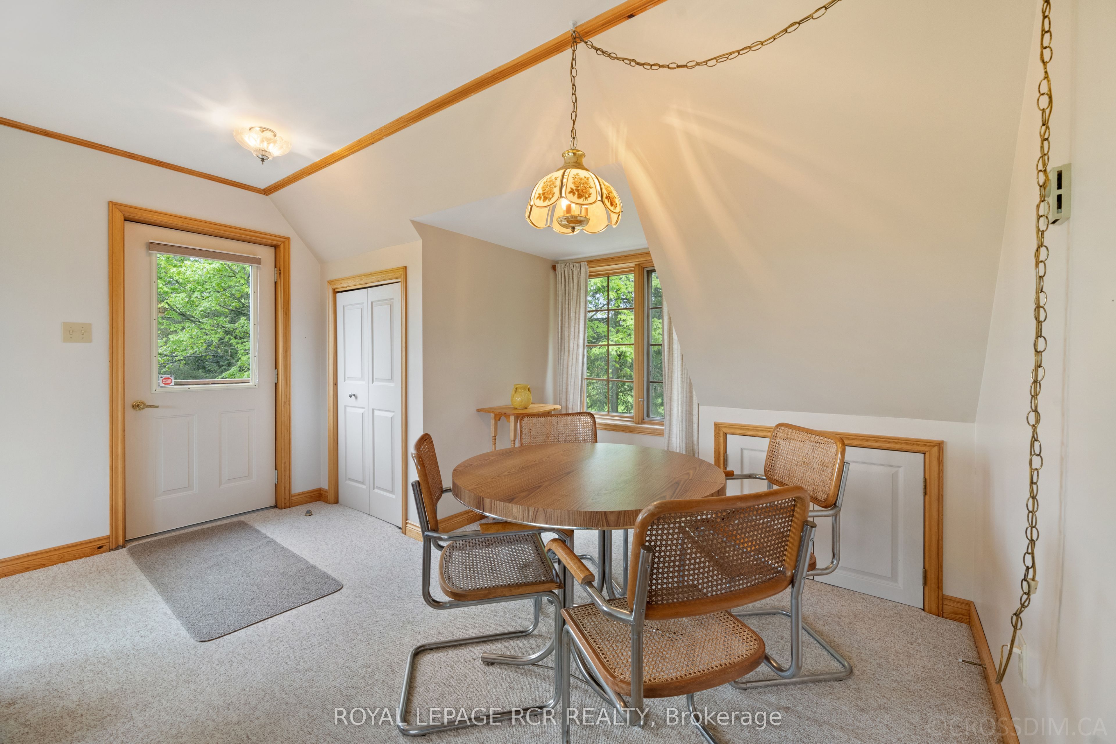 836081 4th Line E Property Photo 20