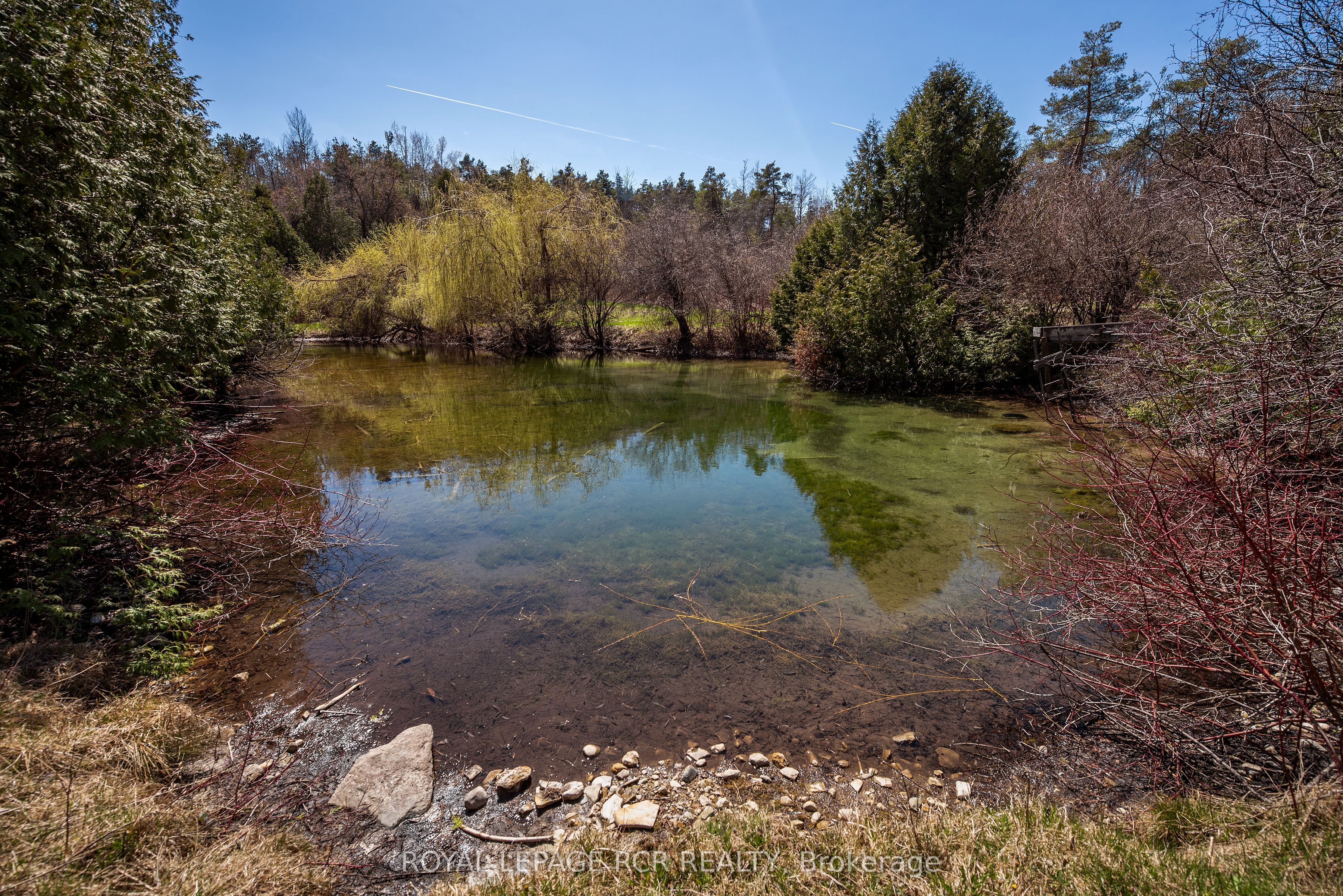 836081 4th Line E Property Photo 31