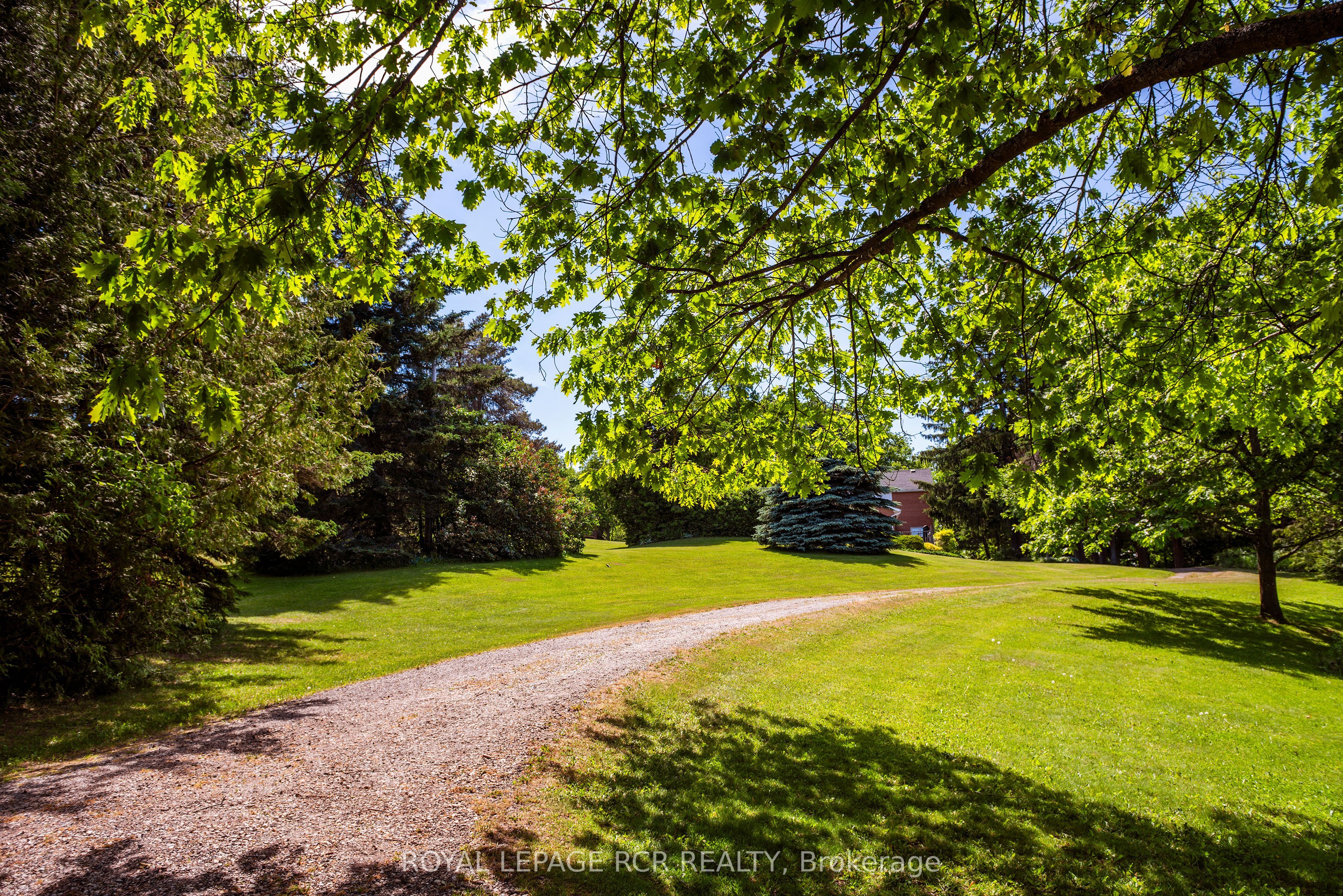836081 4th Line E Property Photo 34