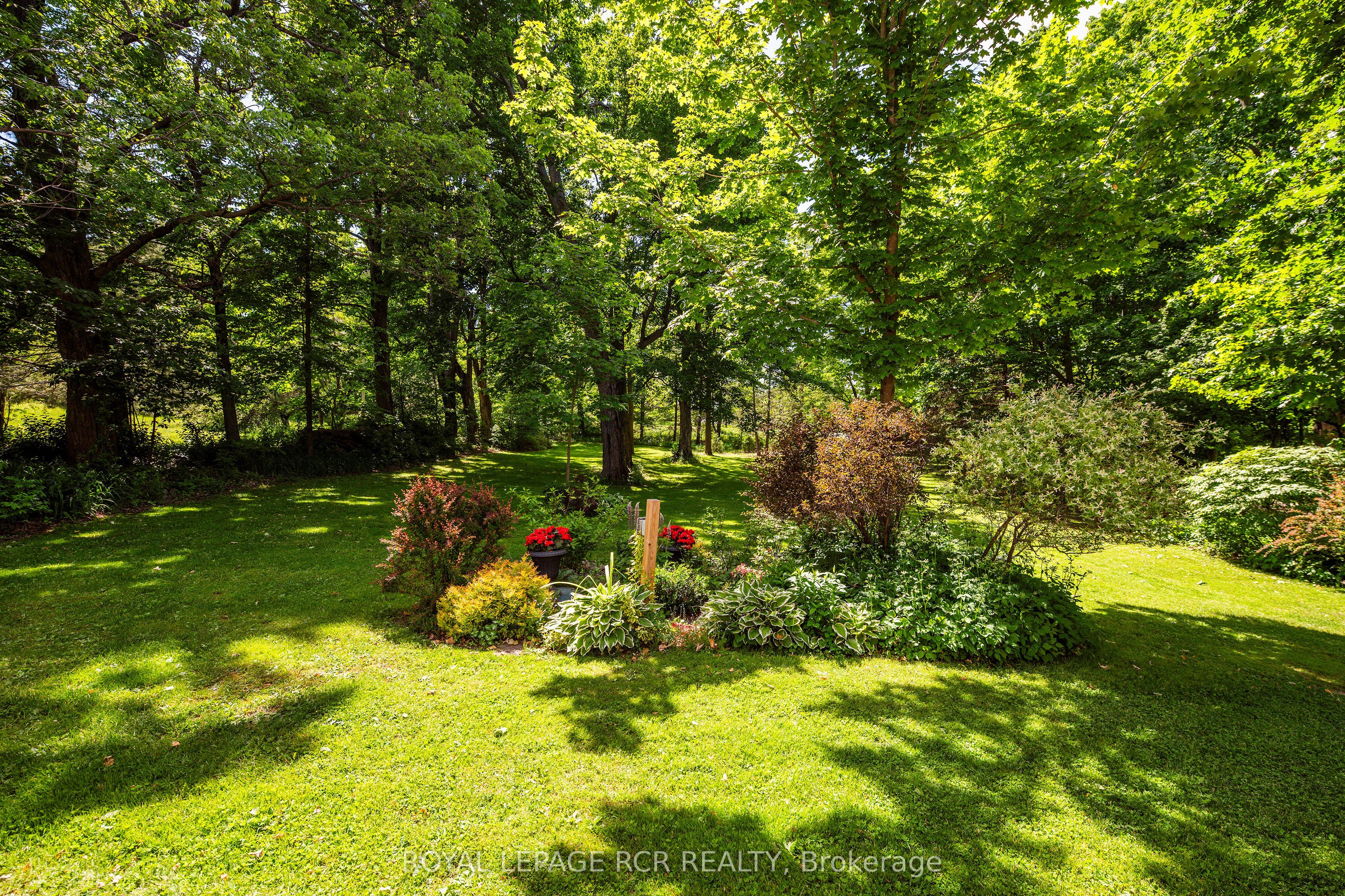 836081 4th Line E Property Photo 41