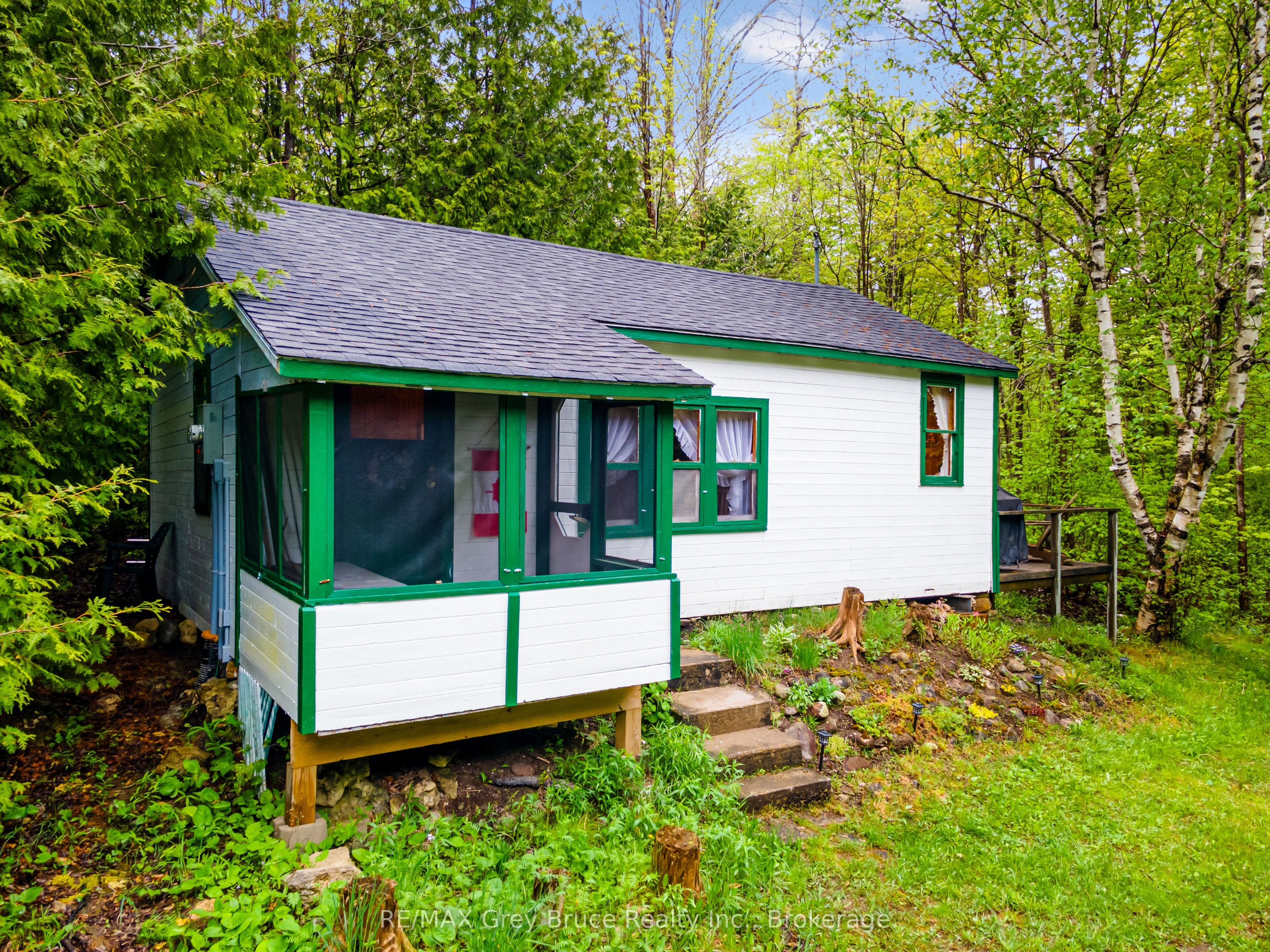 6726 Highway 6 Property Photo 2