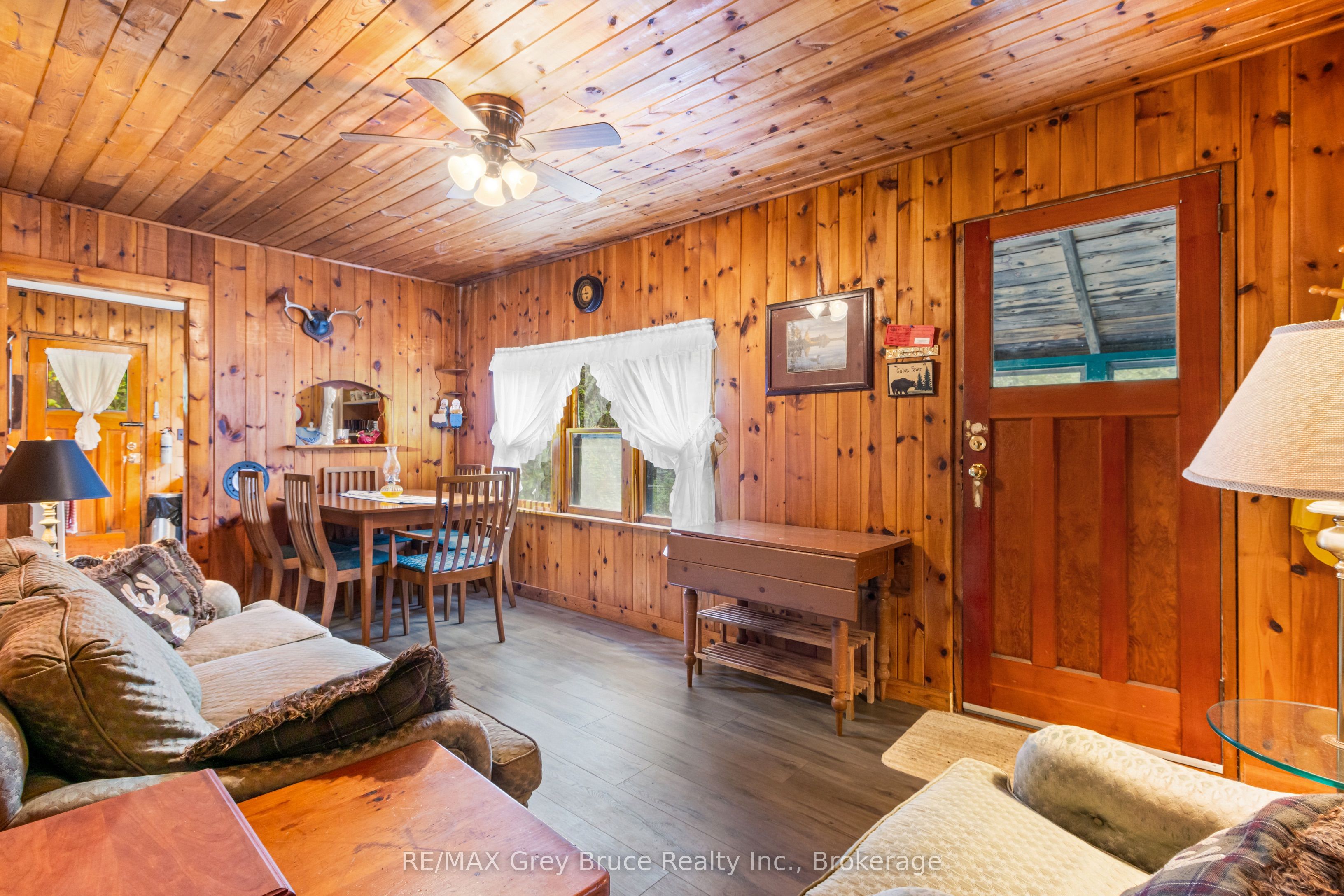 6726 Highway 6 Property Photo 9