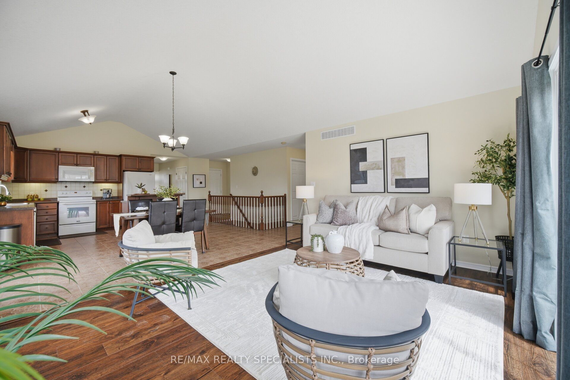650 Reid Crescent Property Photo 17