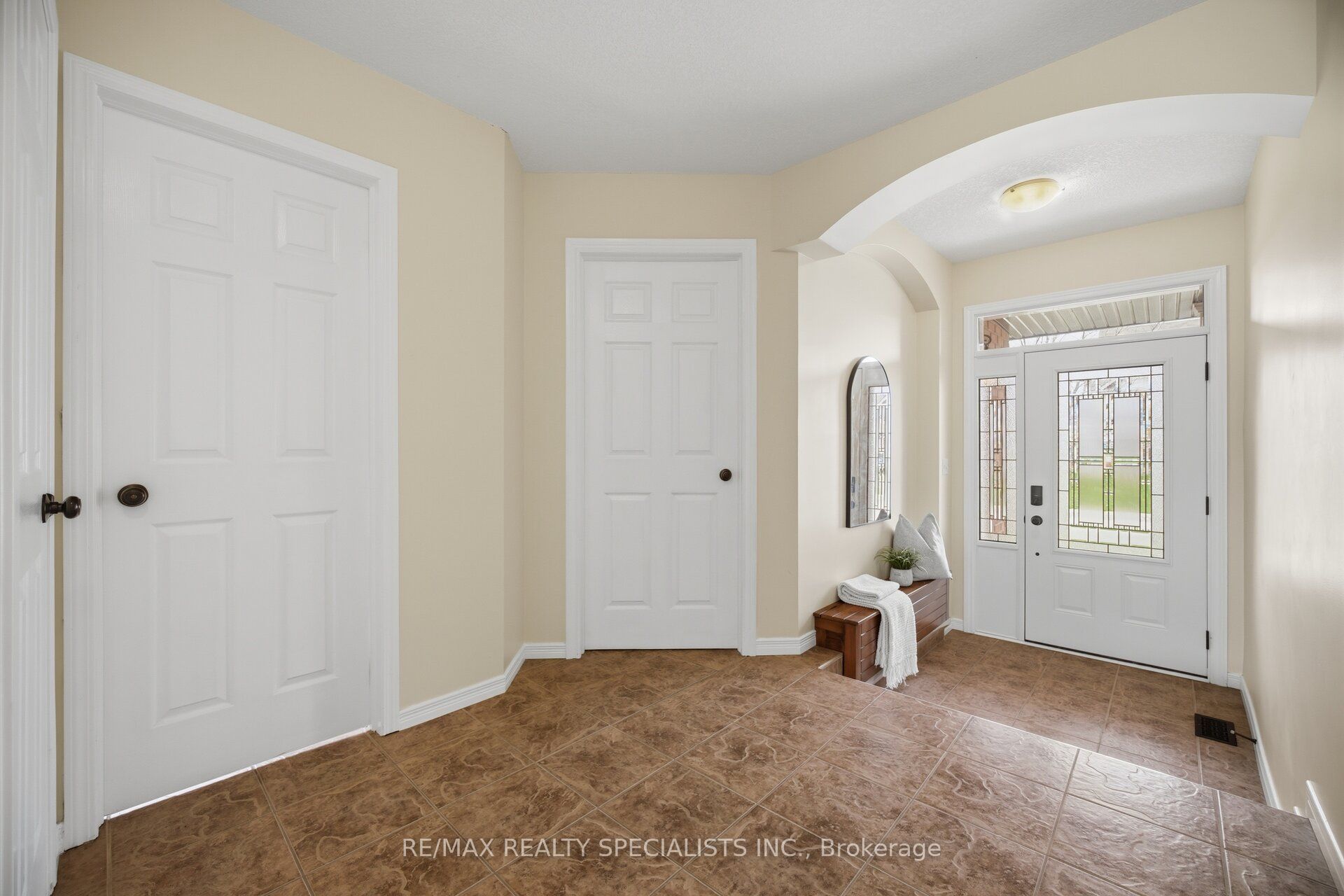 650 Reid Crescent Property Photo 20