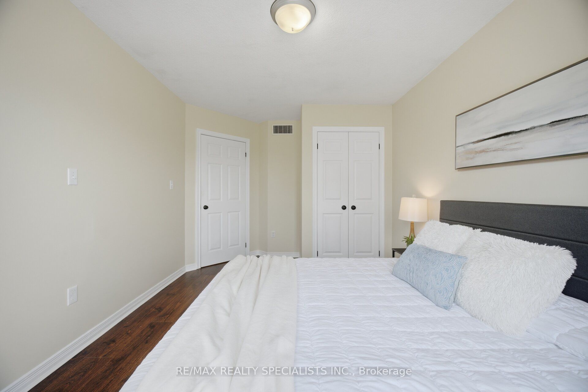 650 Reid Crescent Property Photo 29