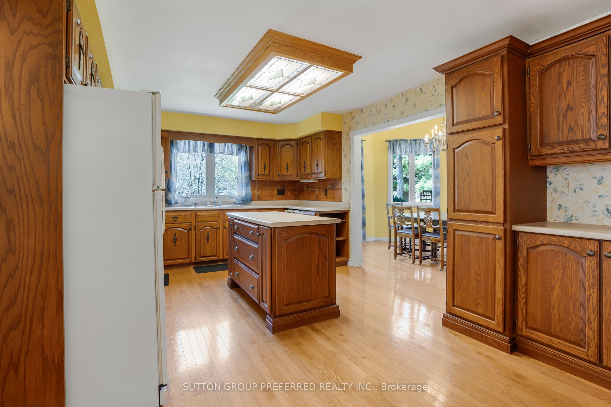 18725 Desmond Road Property Photo 7