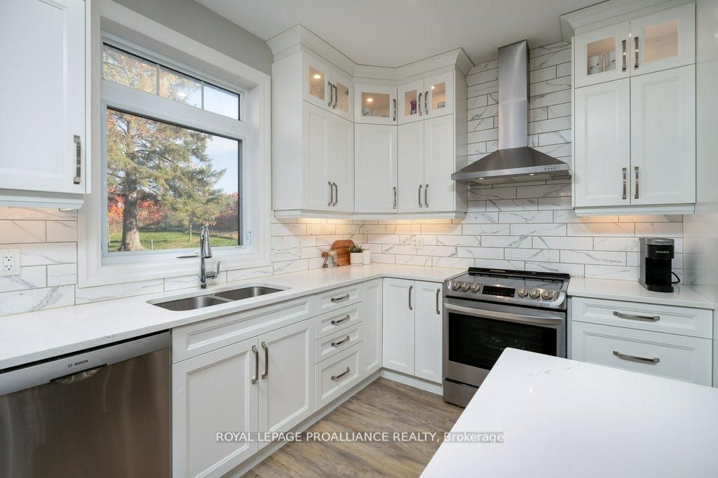 50 Stonegate Crescent Property Photo 15