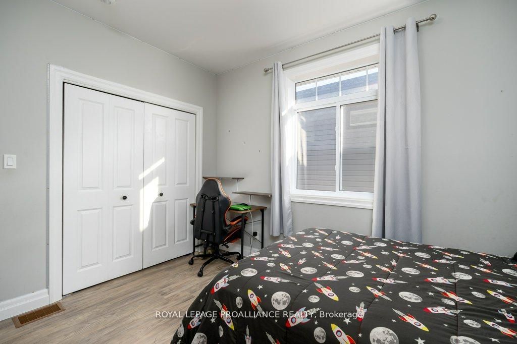 50 Stonegate Crescent Property Photo 24