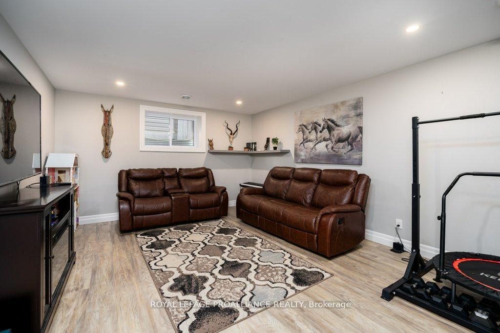 50 Stonegate Crescent Property Photo 25