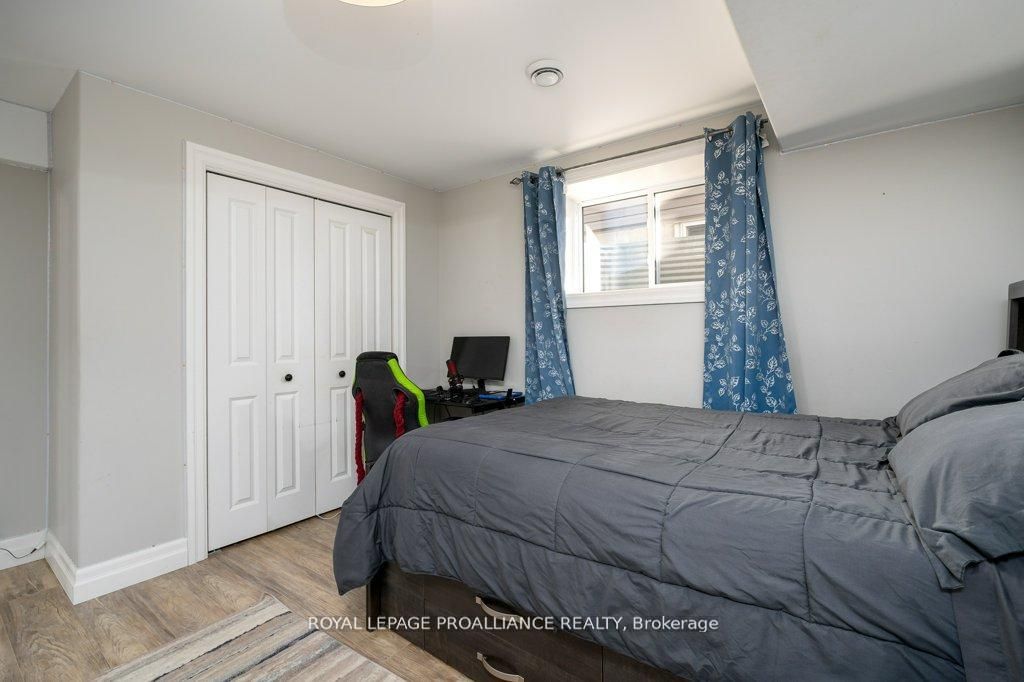 50 Stonegate Crescent Property Photo 33