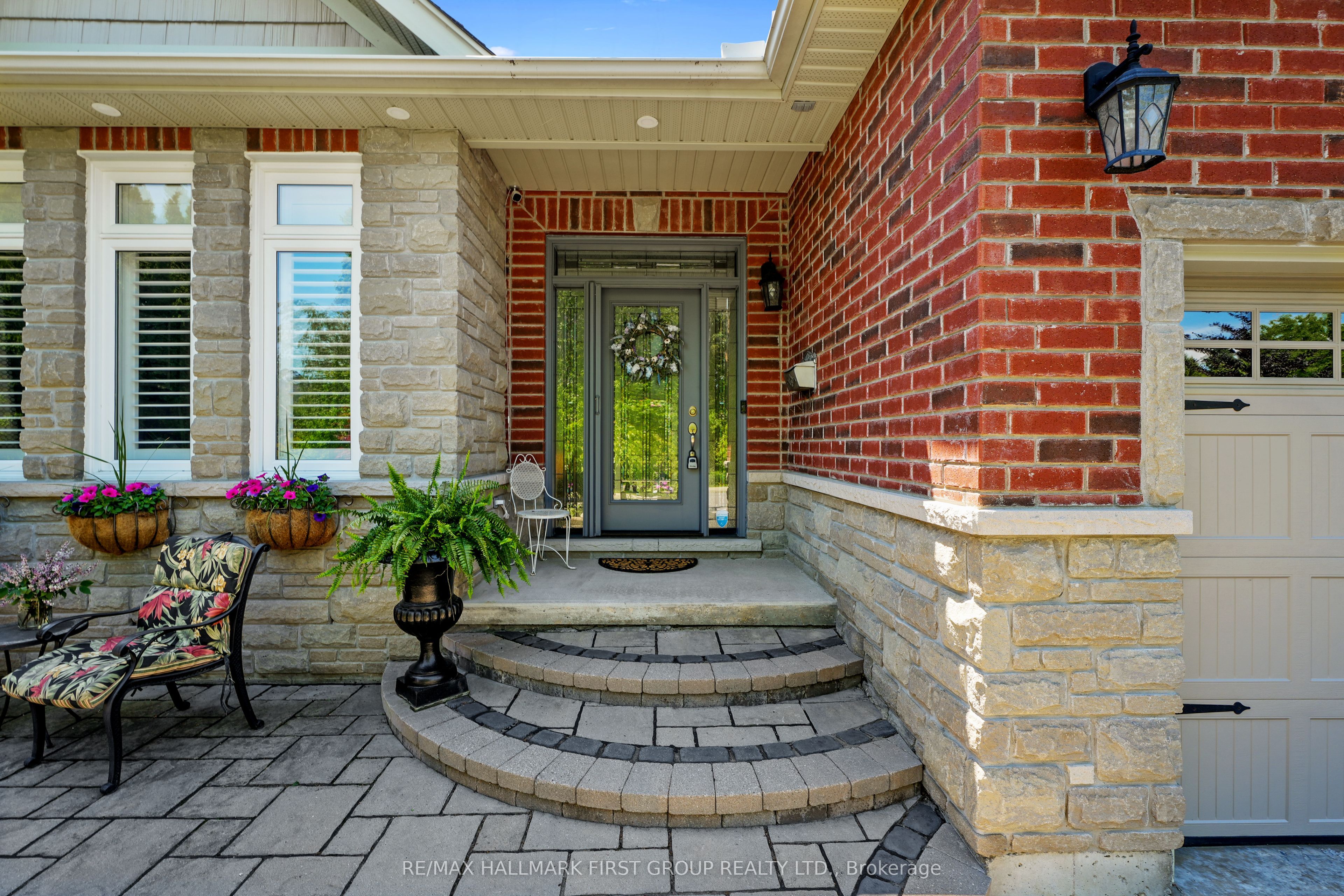 489 Foote Crescent Property Photo 5