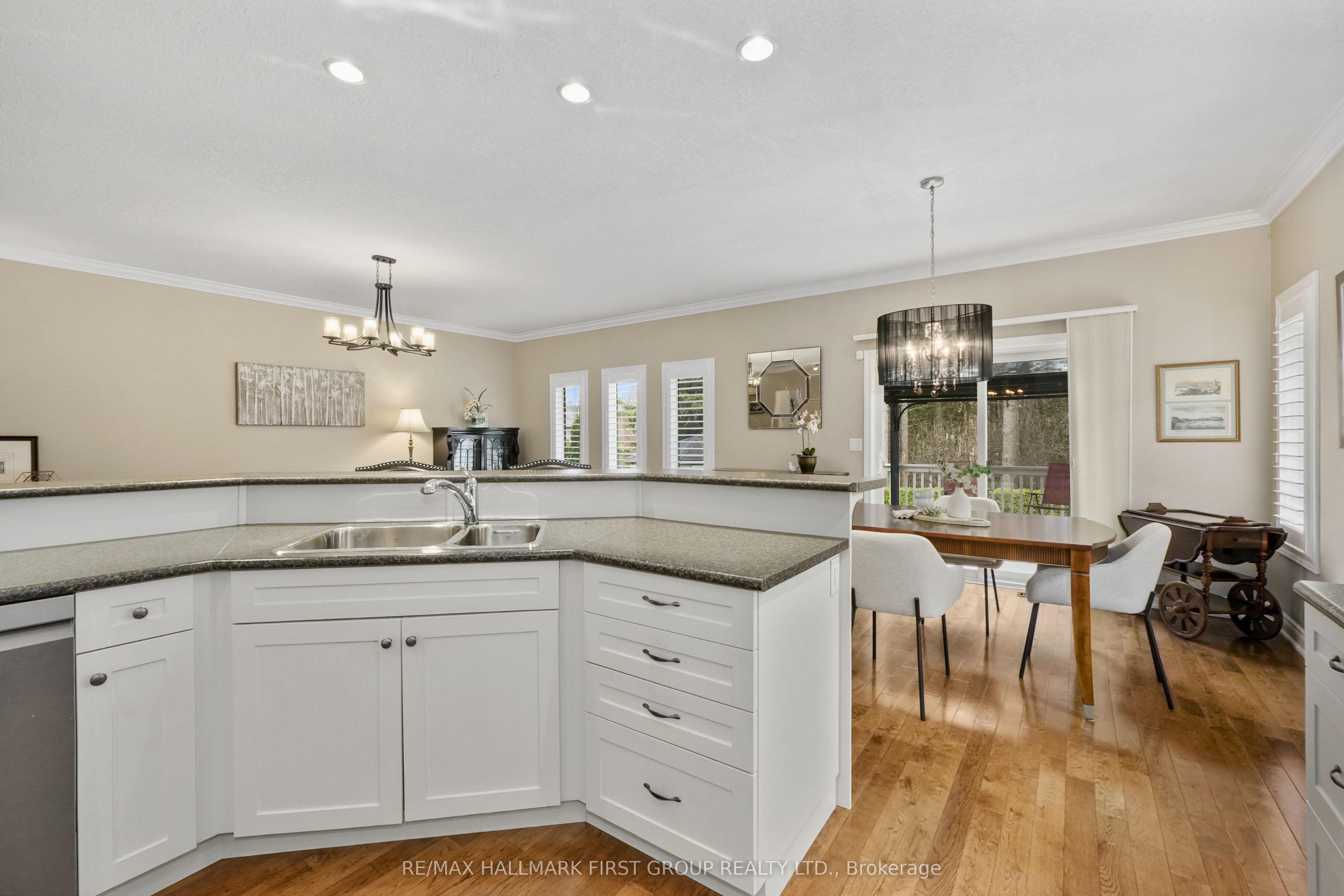 489 Foote Crescent Property Photo 16