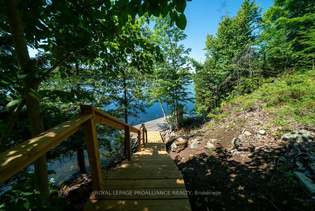 1076 Valley Lane Property Photo 39