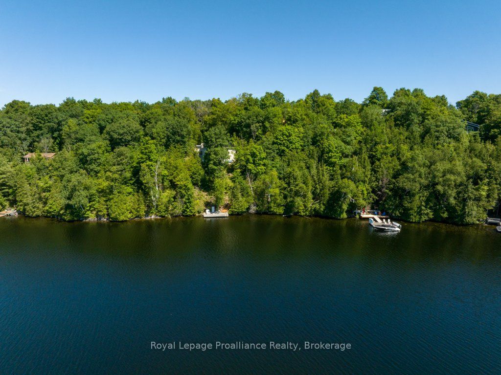 1076 Valley Lane Property Photo 47