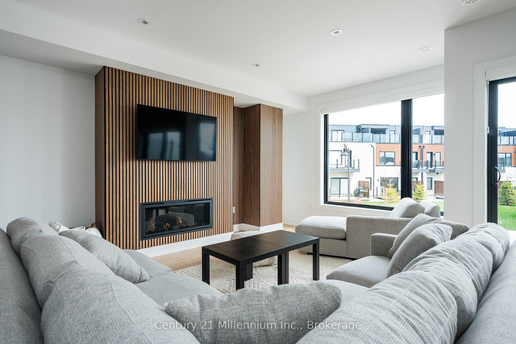 117 Sladden Court # 2 Property Photo 14