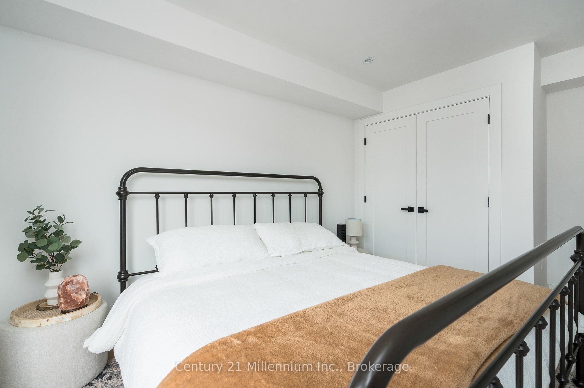 117 Sladden Court # 2 Property Photo 25