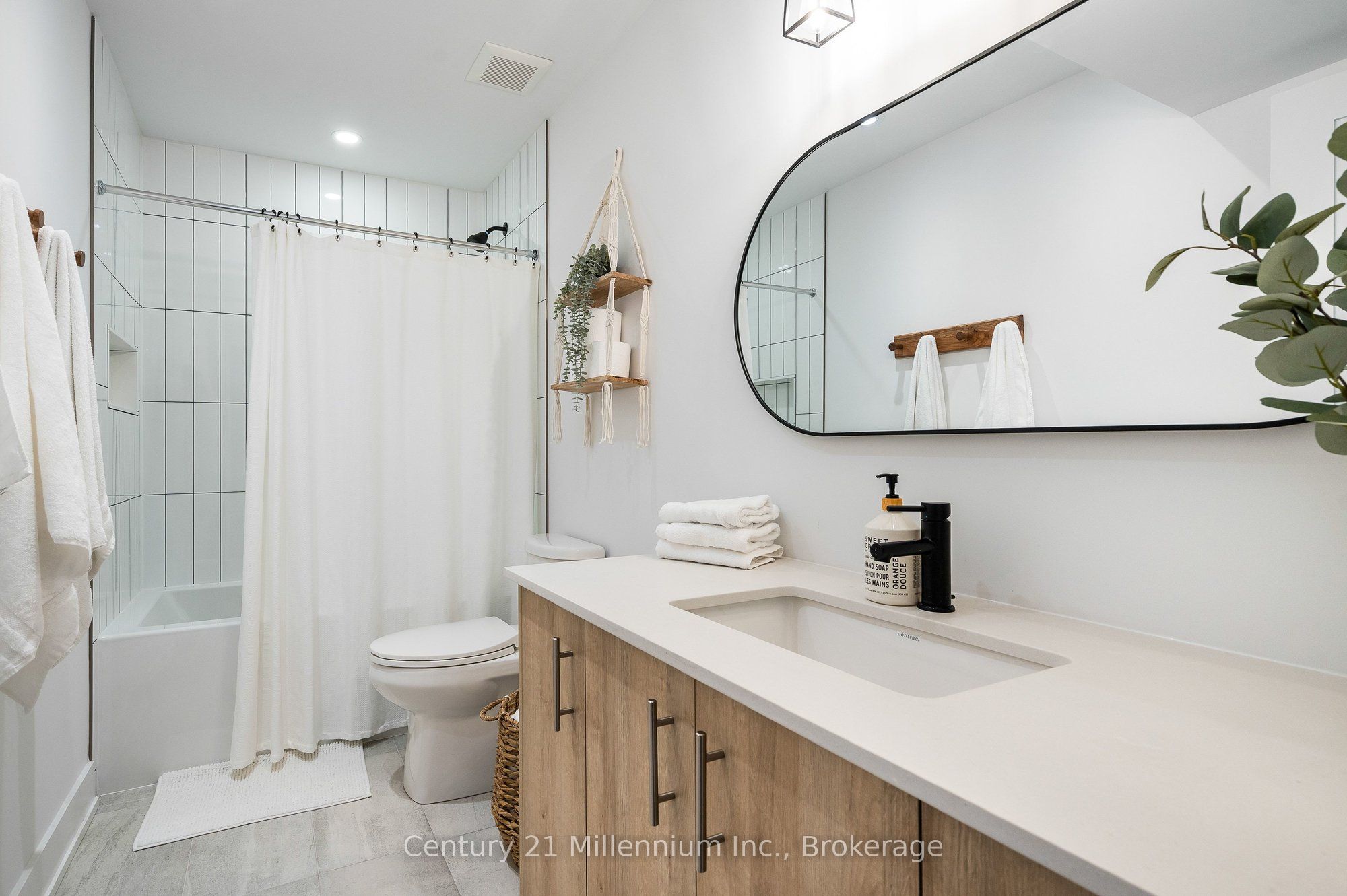 117 Sladden Court # 2 Property Photo 26