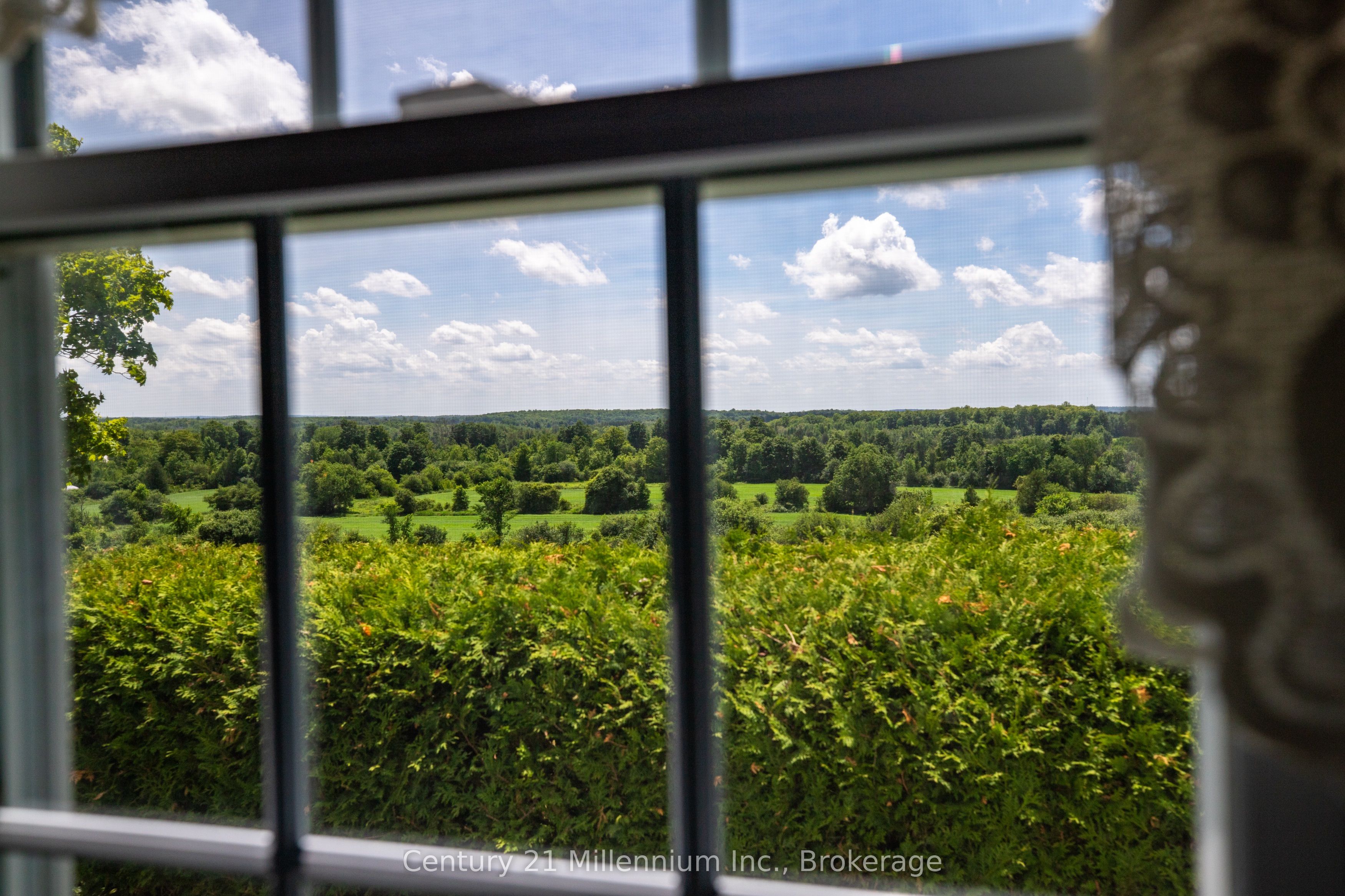 775678 Highway 10 Property Photo 10