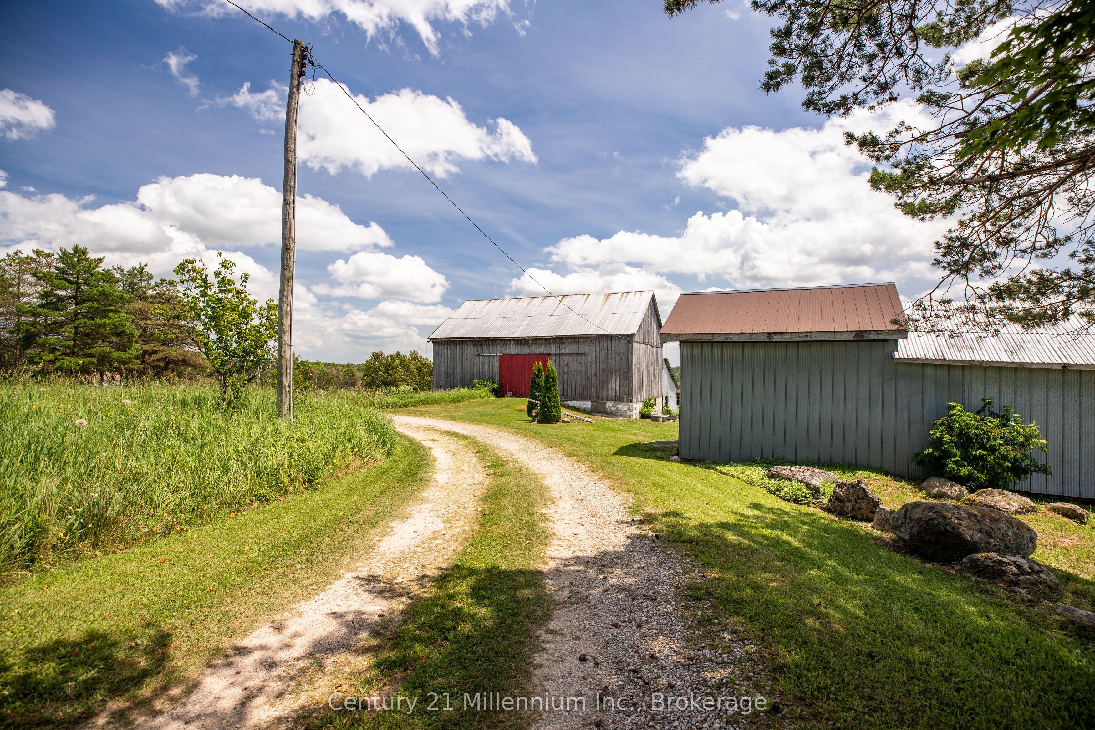 775678 Highway 10 Property Photo 18
