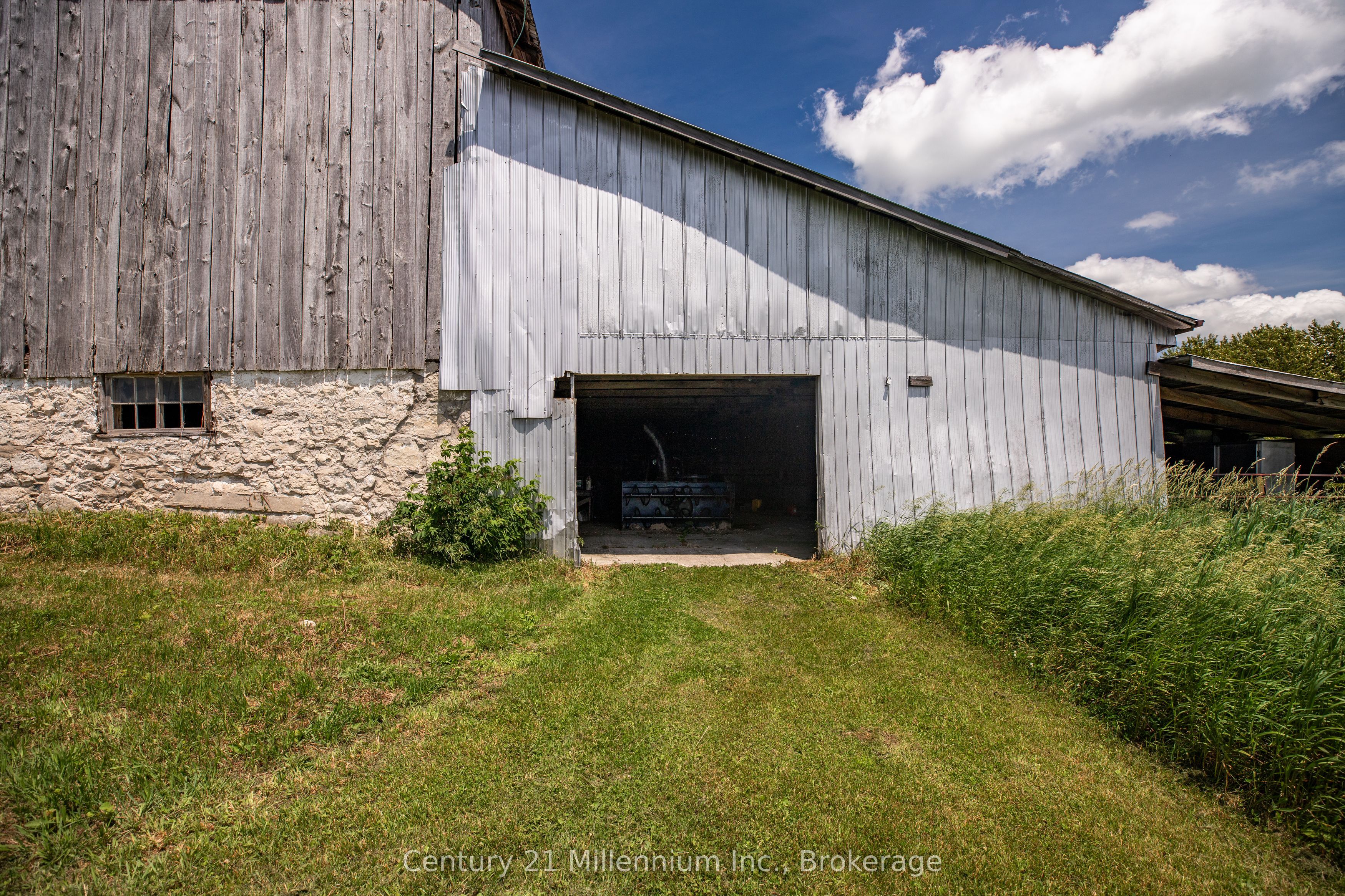 775678 Highway 10 Property Photo 21