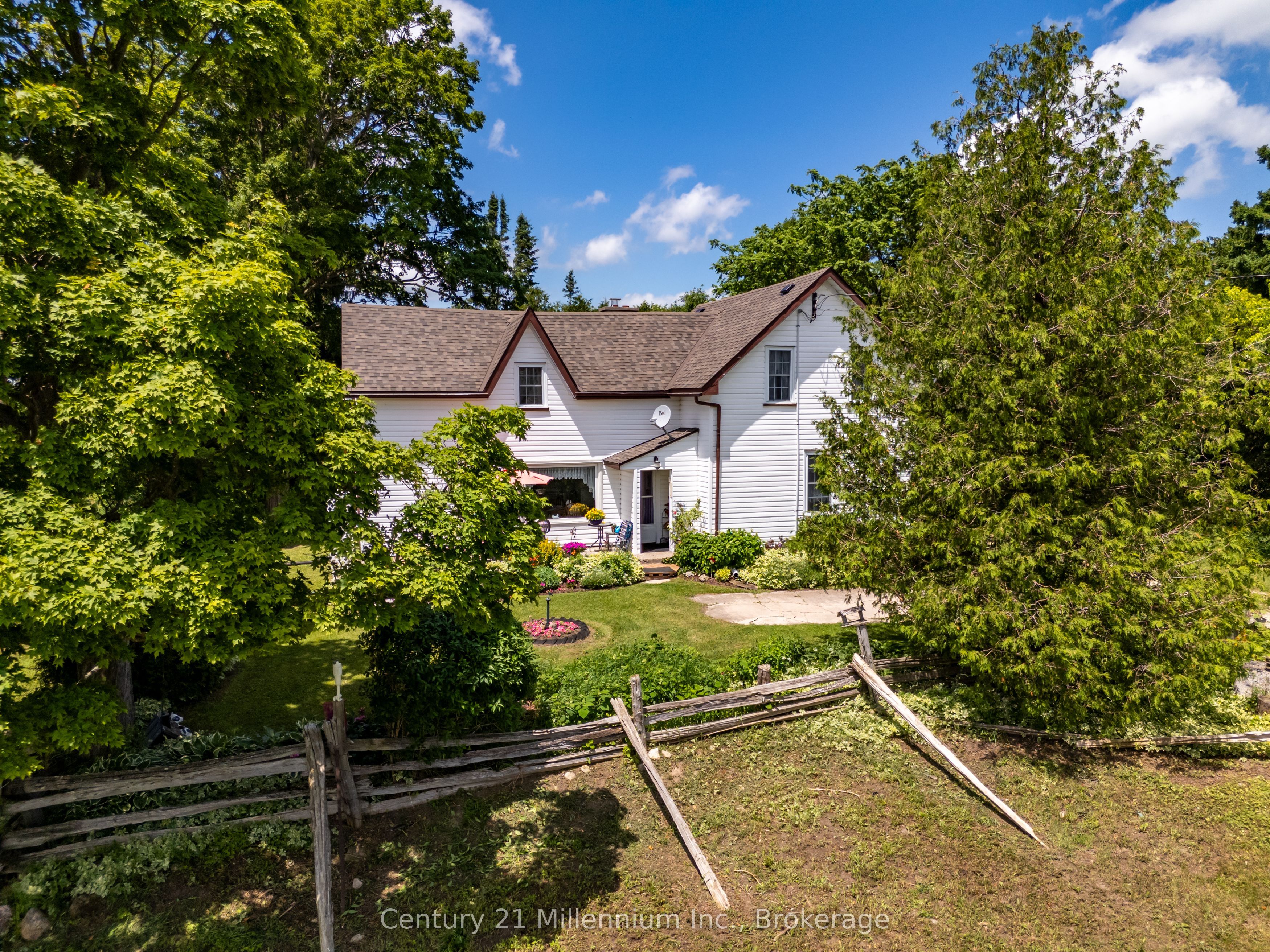 775678 Highway 10 Property Photo 35