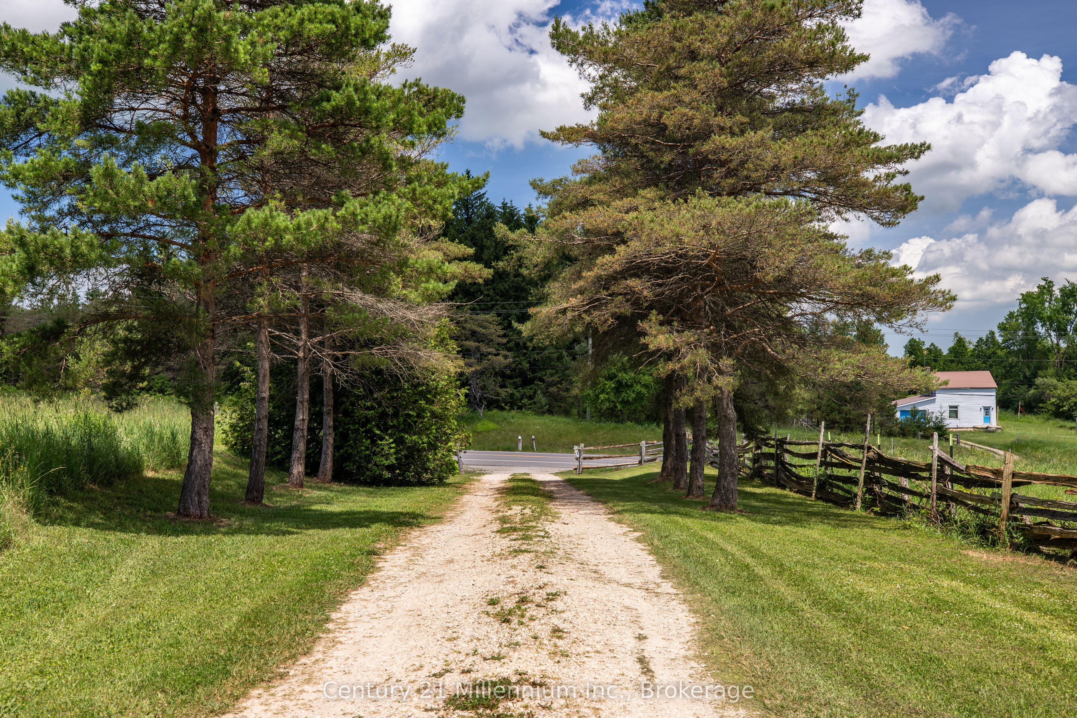 775678 Highway 10 Property Photo 41