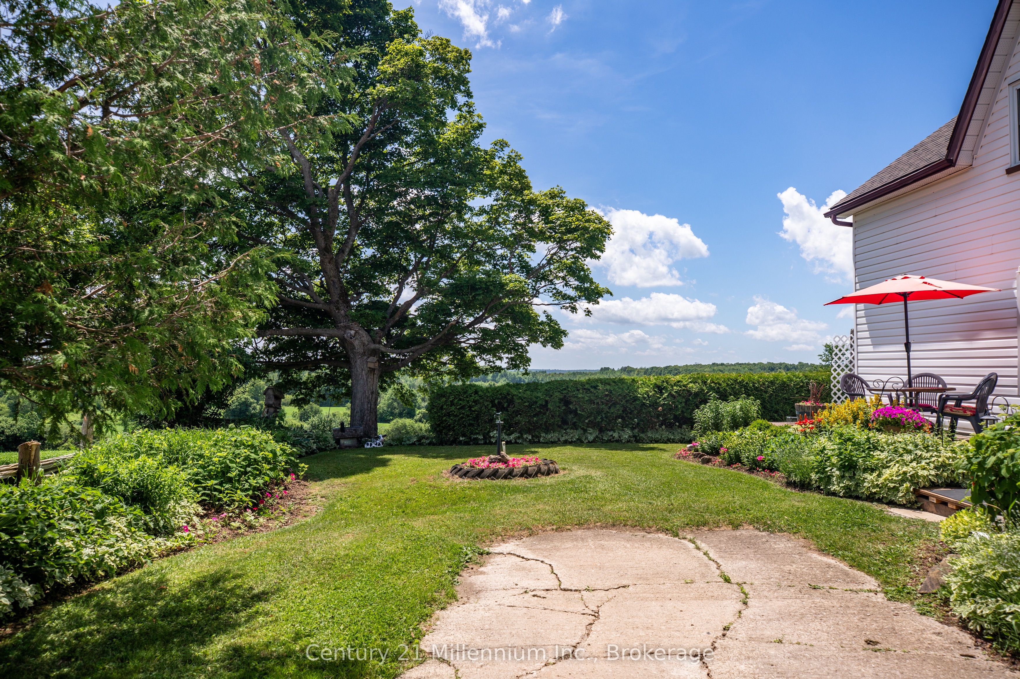 775678 Highway 10 Property Photo 45