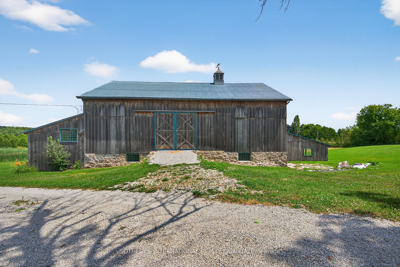 348299 15th Sideroad S Property Photo 34