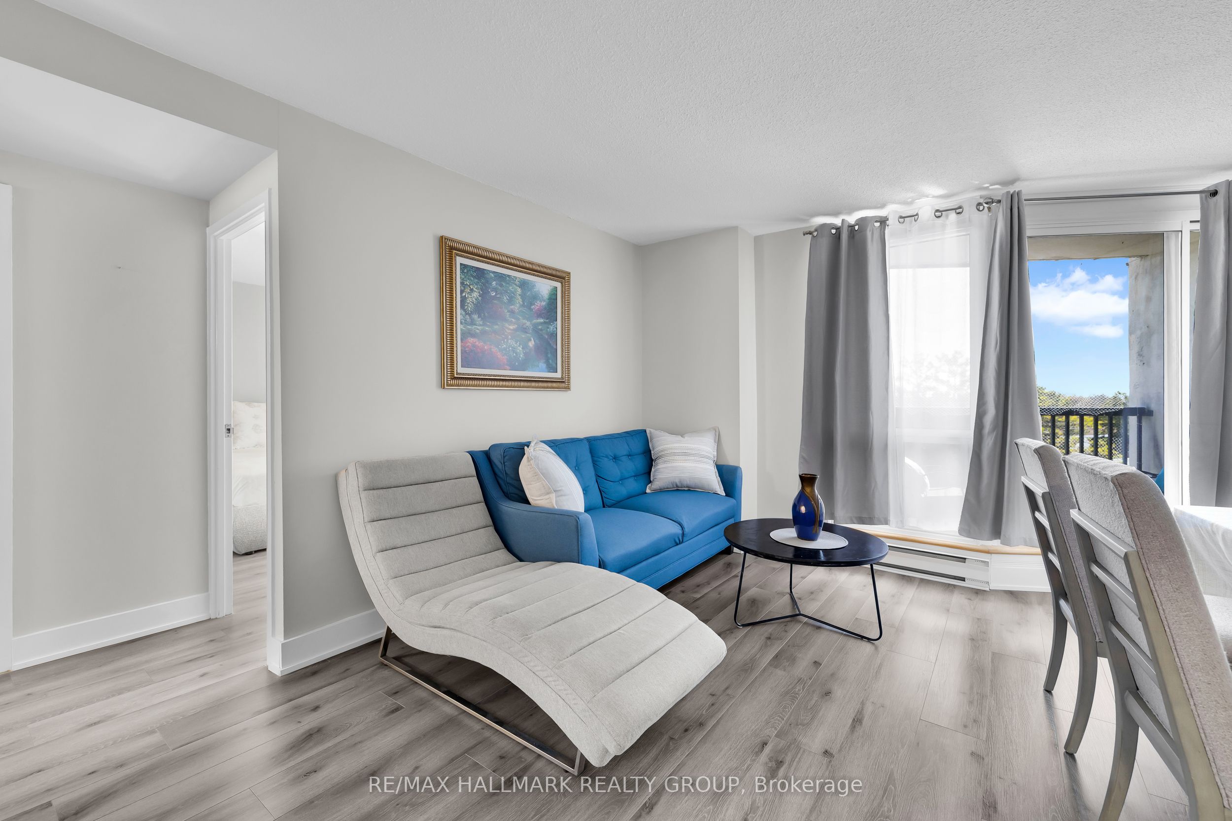 900 Dynes Road 407 Property Photo 16