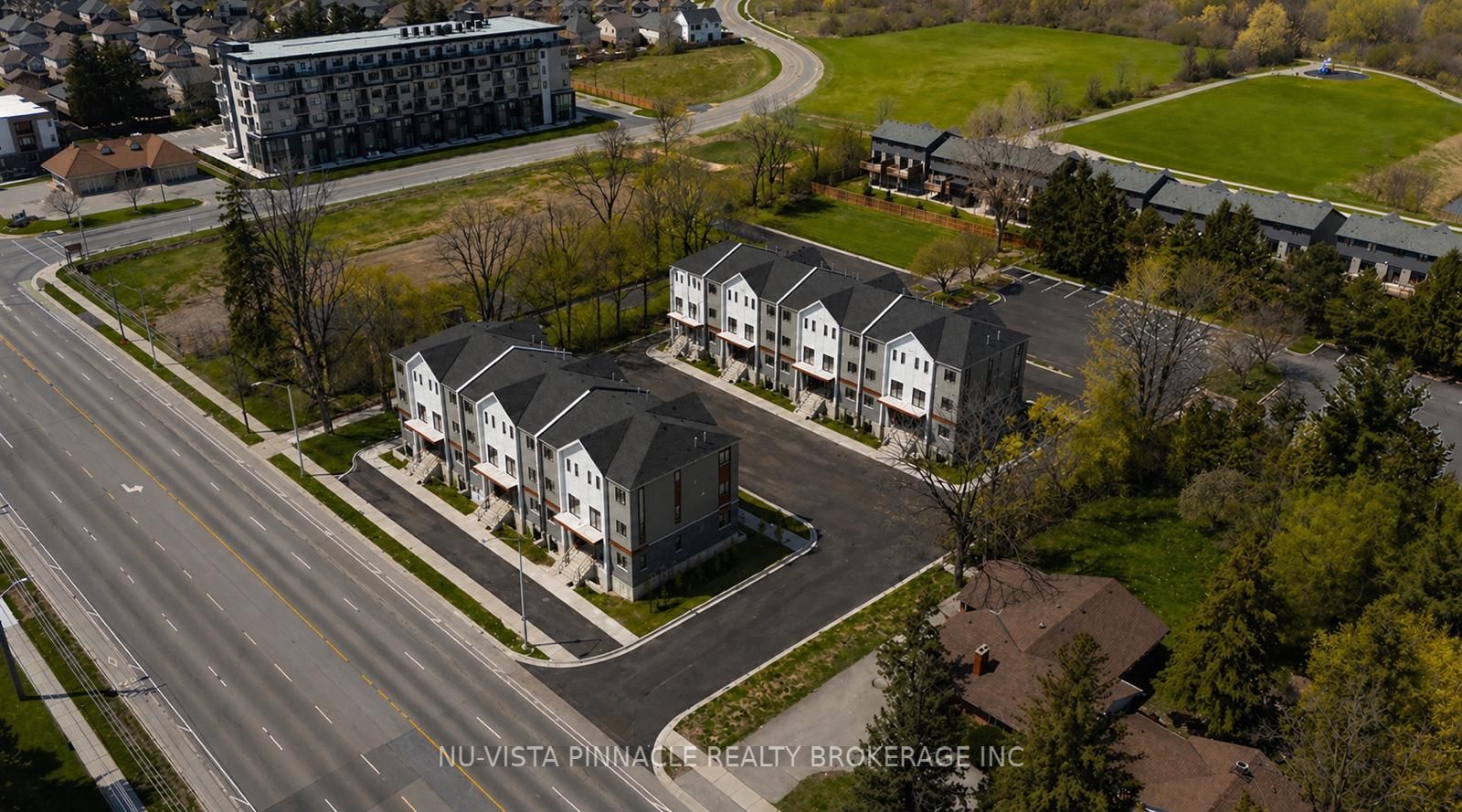 1208 Fanshawe Park Road E 7 Property Photo 3