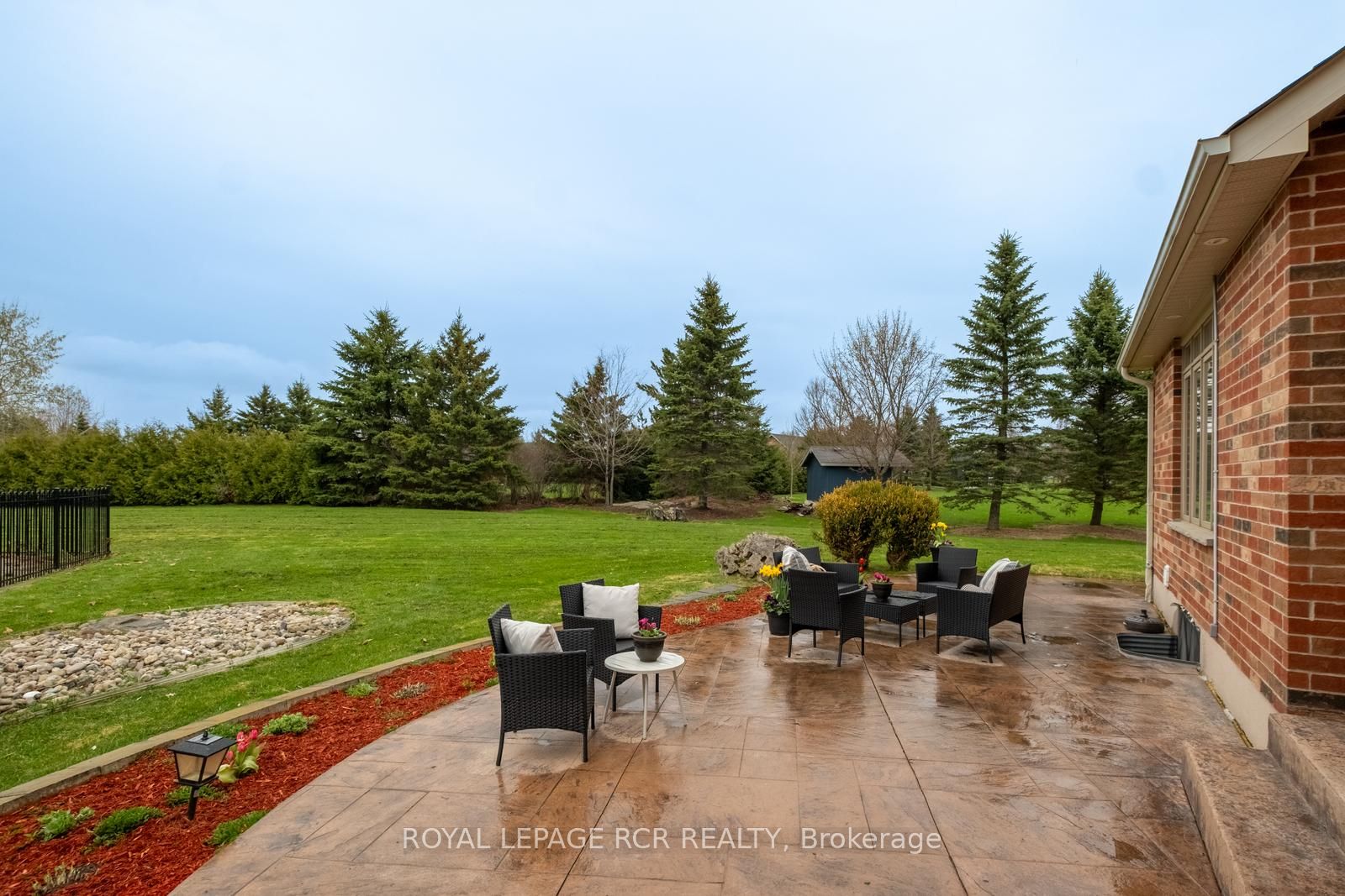 18 Leenders Lane Property Photo 39