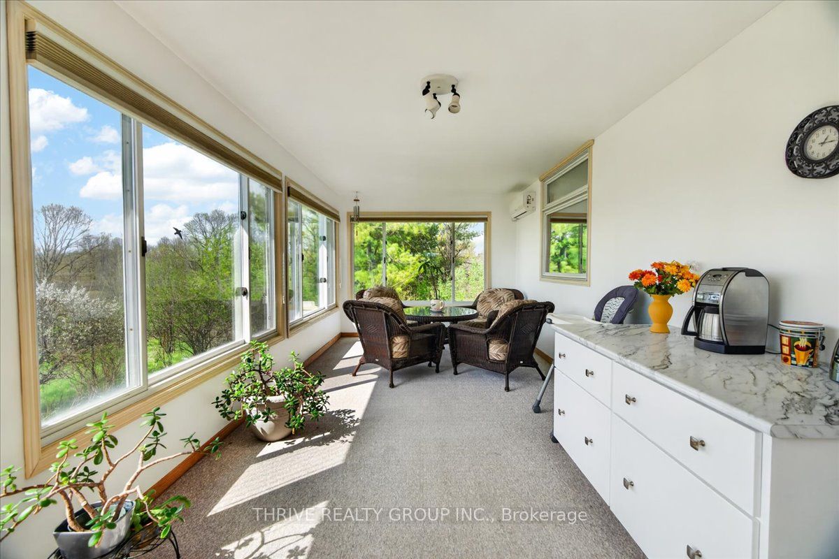 24992 Crinan Line Property Photo 21