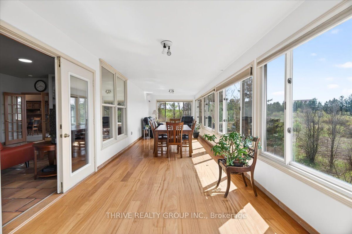 24992 Crinan Line Property Photo 22