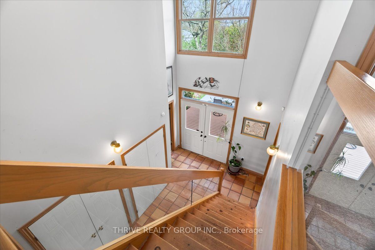 24992 Crinan Line Property Photo 41