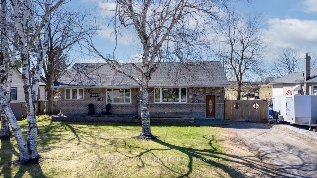 1426 Highway 7A Property Photo 1