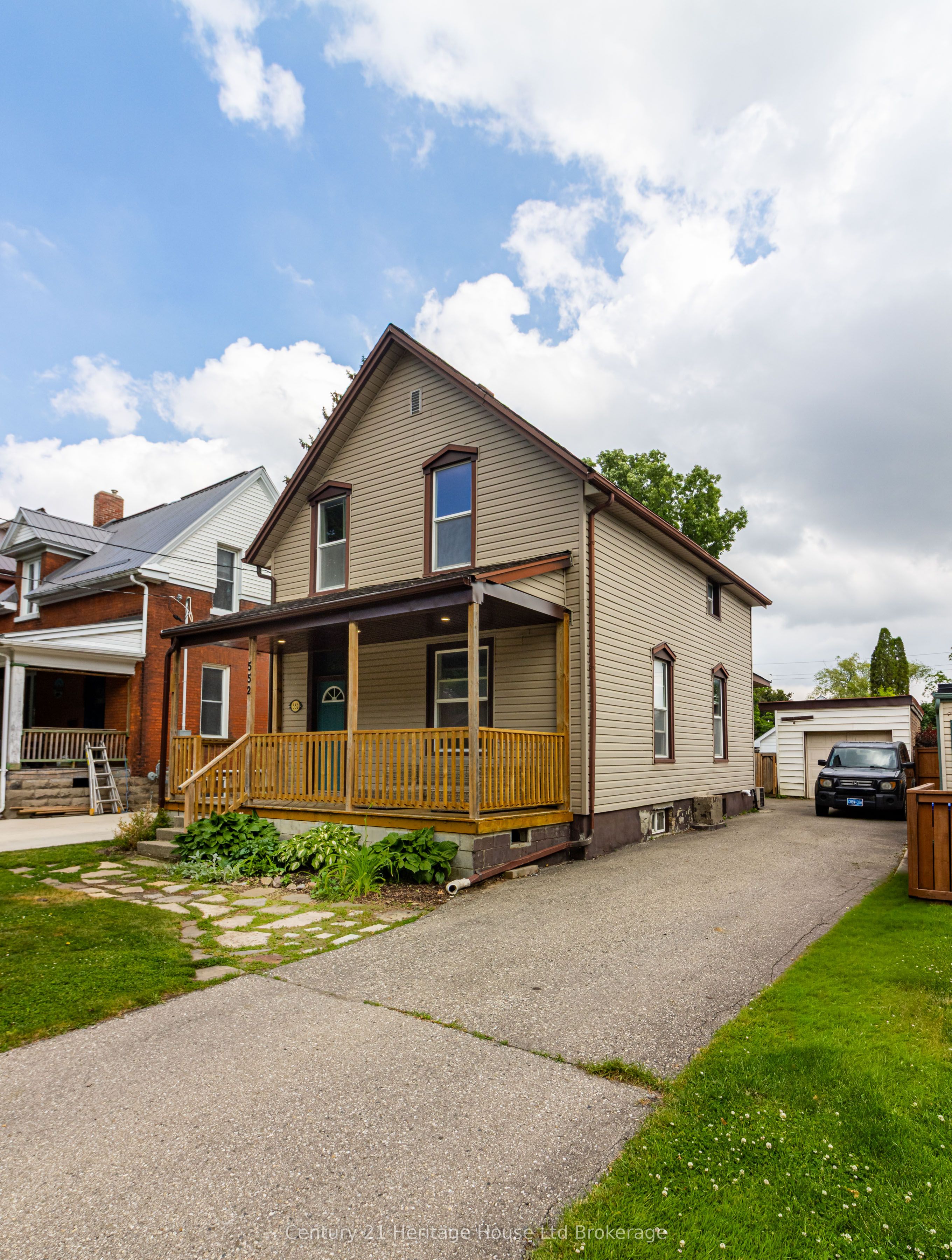 552 Hatch Street Property Photo 3