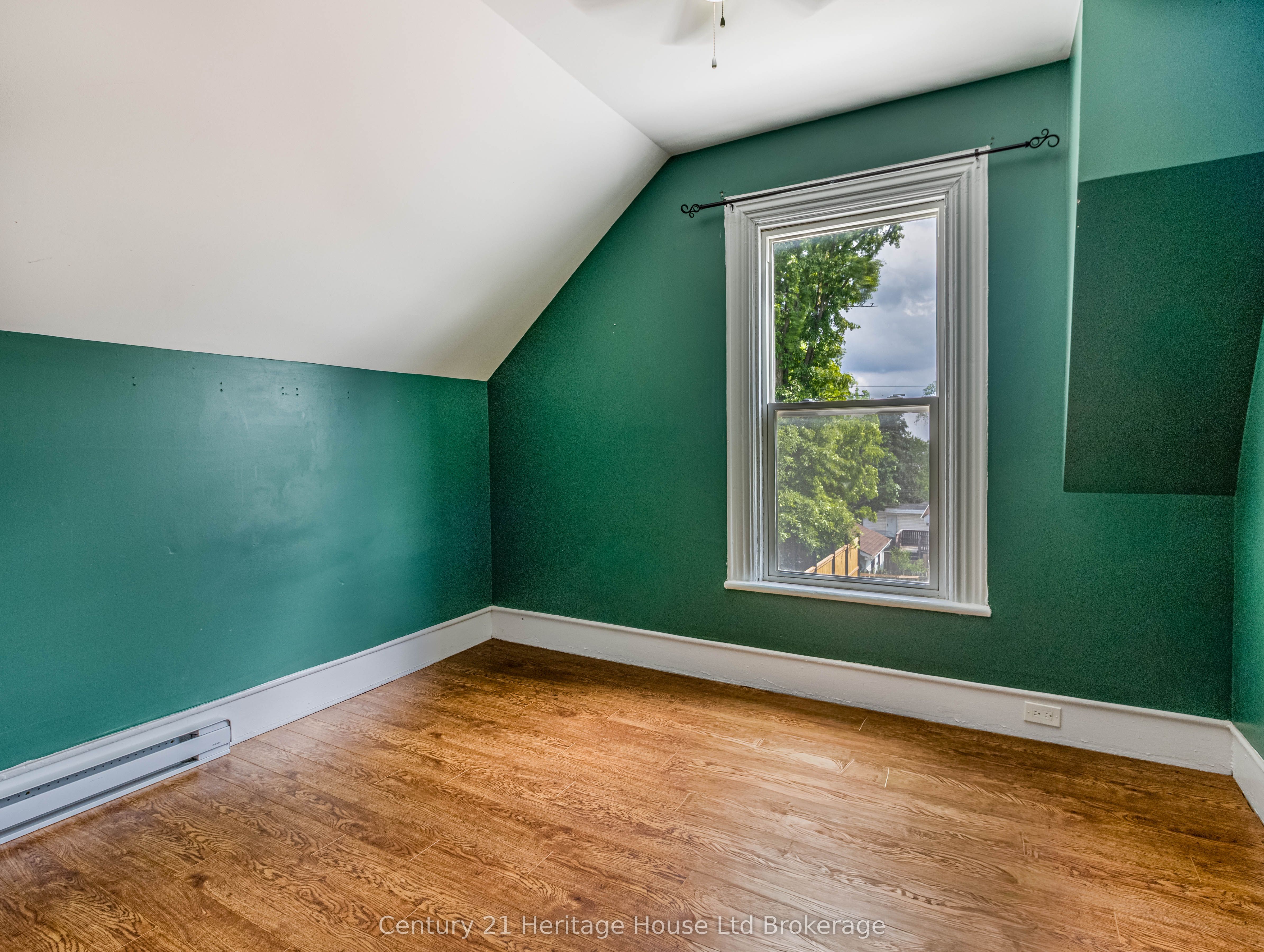 552 Hatch Street Property Photo 28