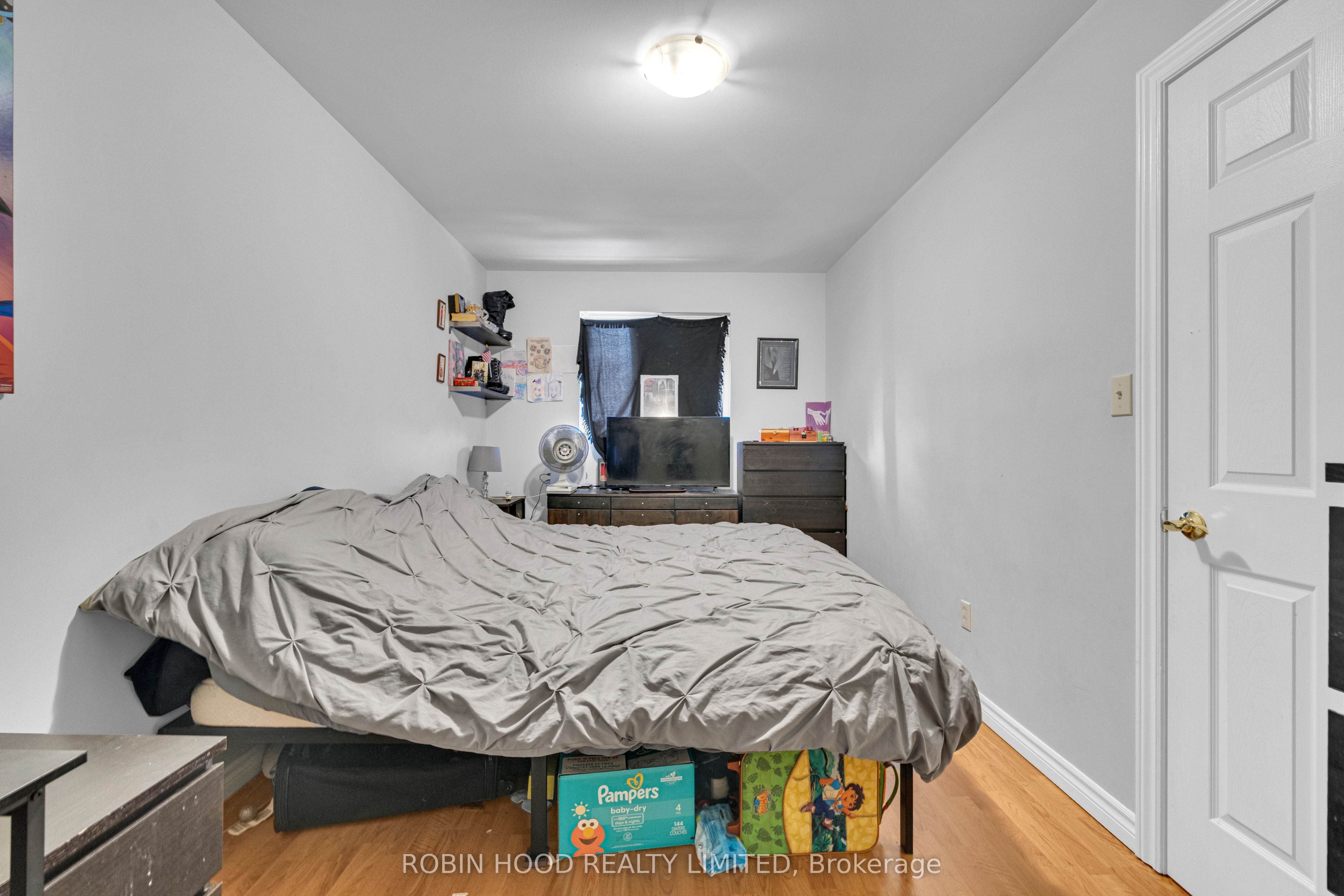 406 Glengarry Avenue Property Photo 9