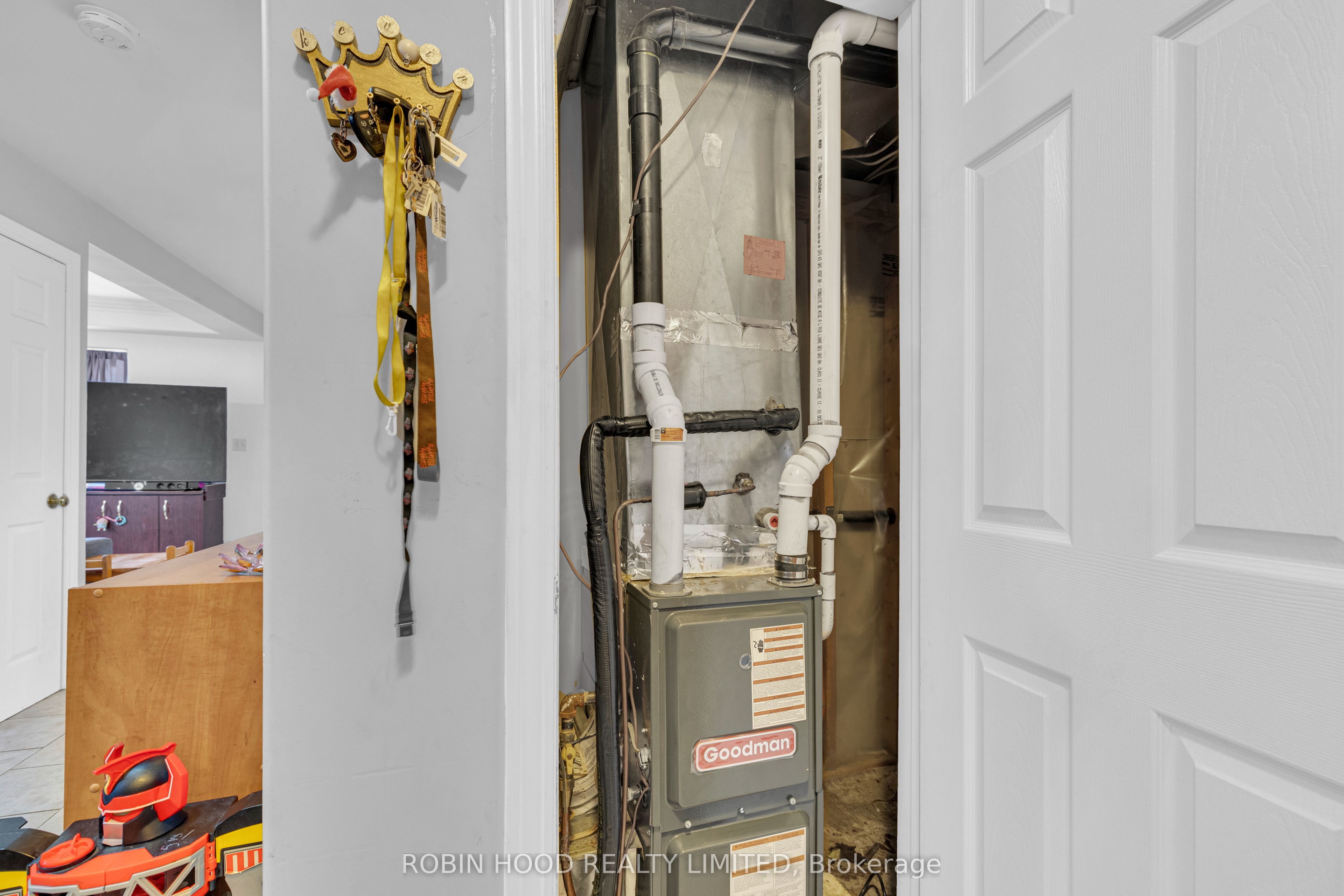 406 Glengarry Avenue Property Photo 16