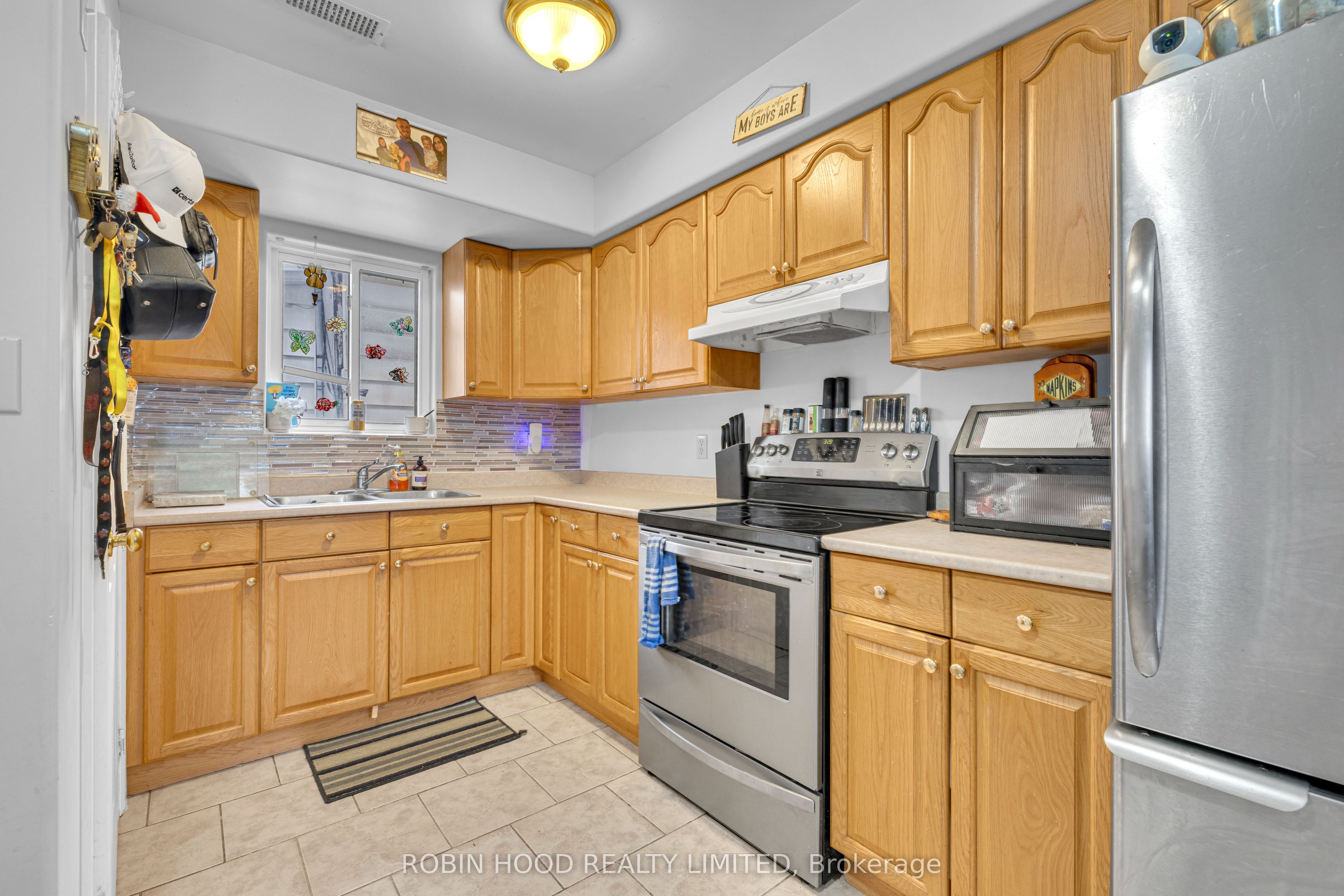 406 Glengarry Avenue Property Photo 18